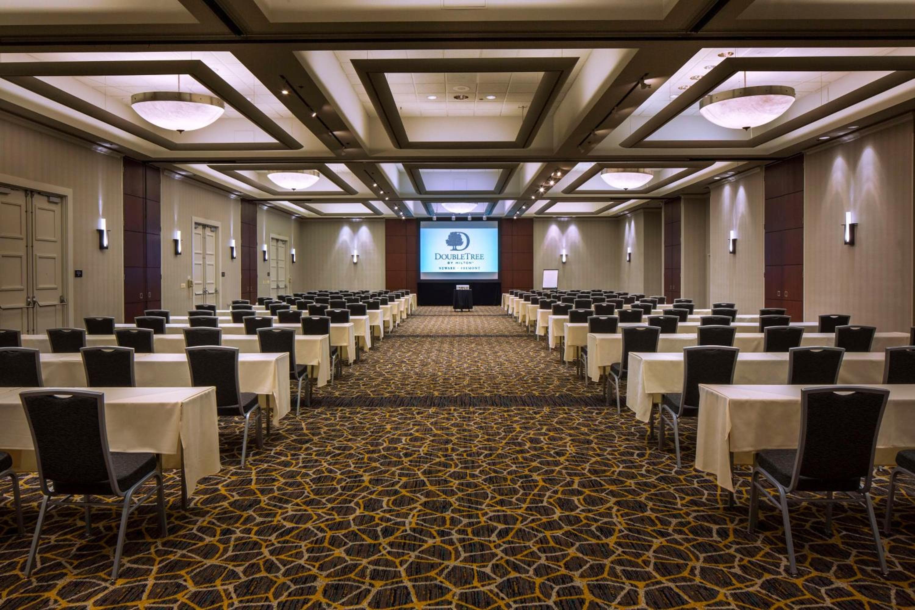 DoubleTree by Hilton Newark-Fremont