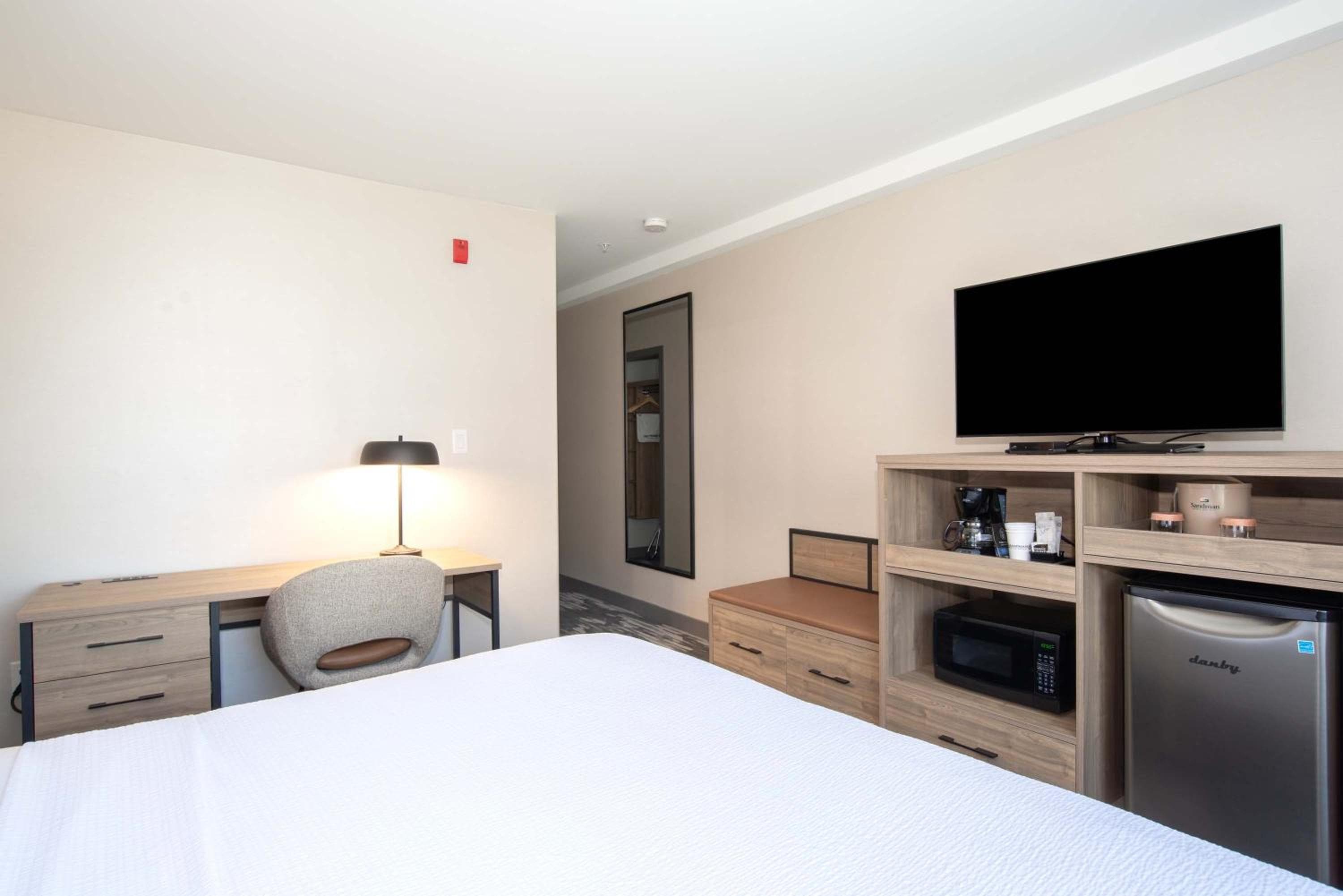 Sandman Hotel & Suites Regina