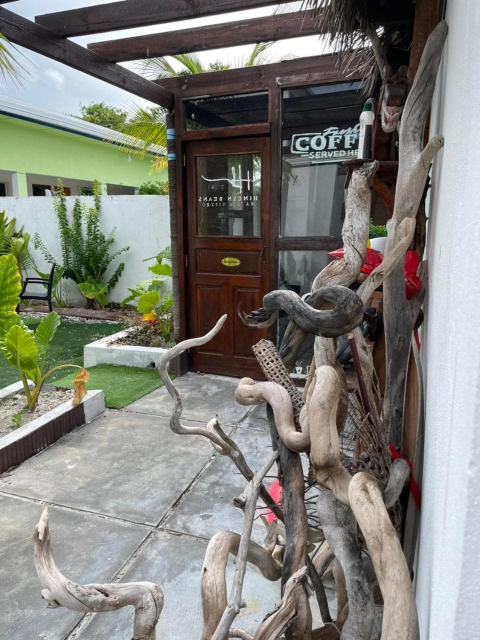 Himeyn Beach Inn