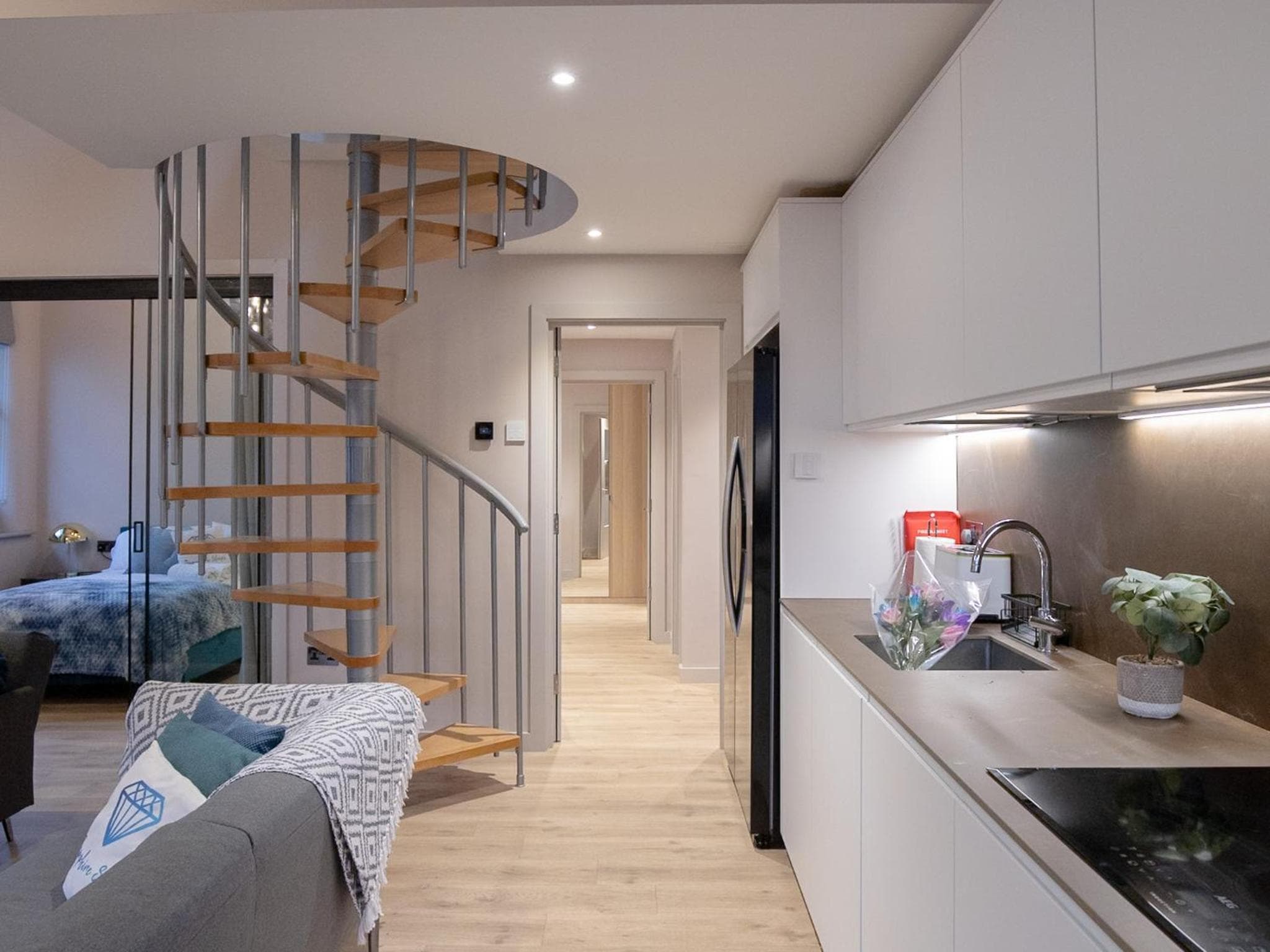 M1 City Centre 3 Bed 3 Bath Luxe Penthouse