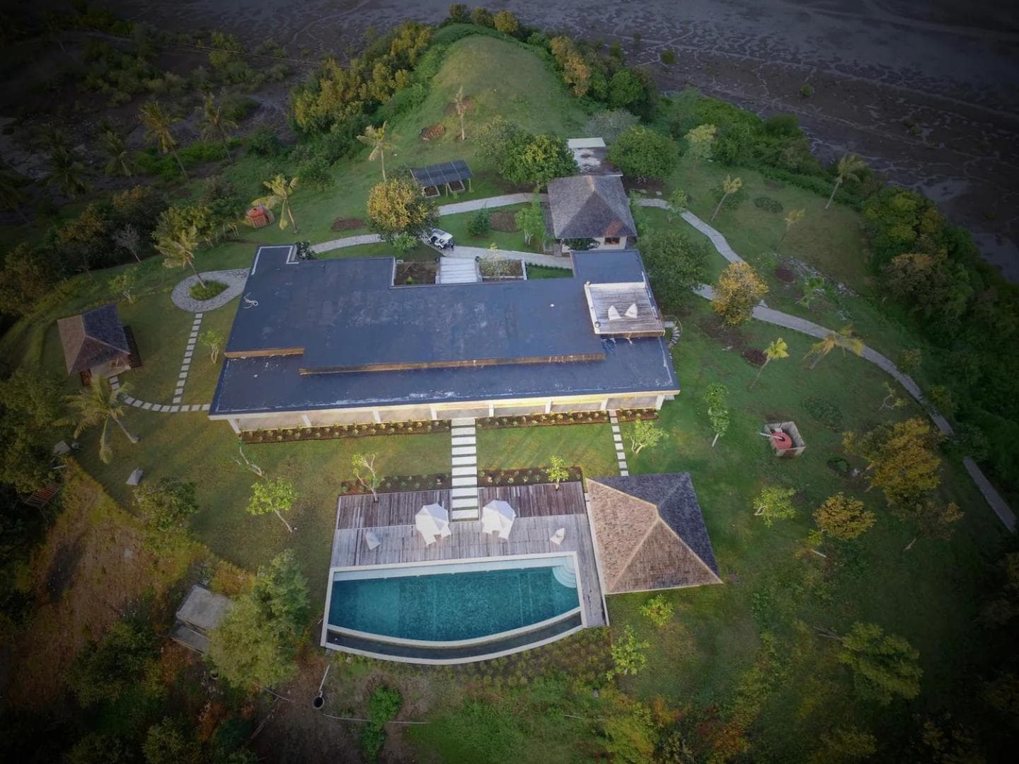 1 King-size bedroom villa with pool & ocean view