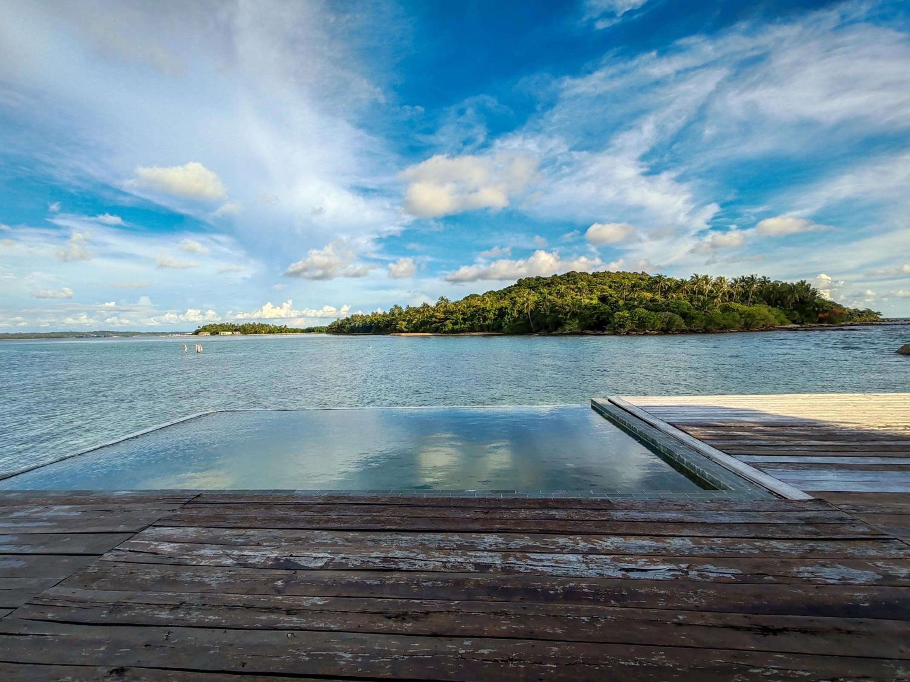 Full Moon Private Island