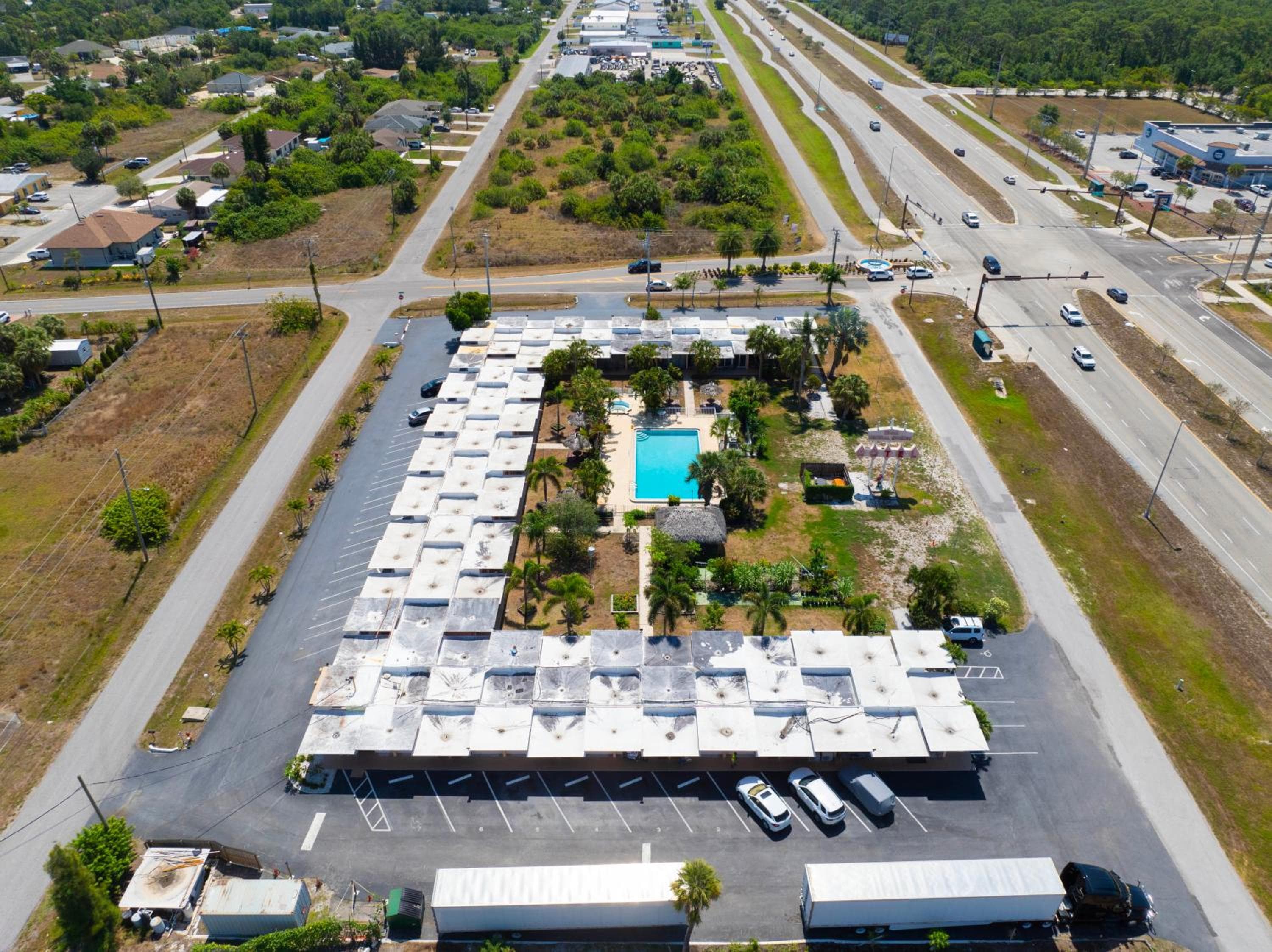 Warm Mineral Springs Motel