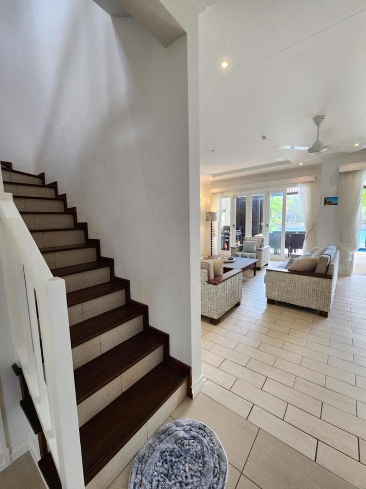 Eden Island House - Onyx