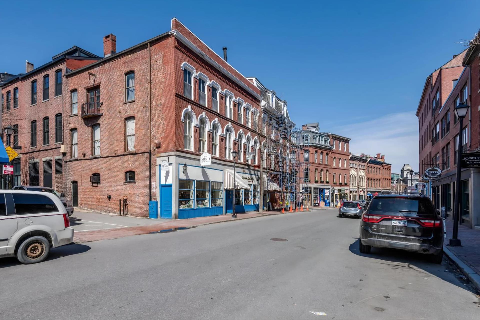 Charming Old Port 2BR, Steps to Waterfront