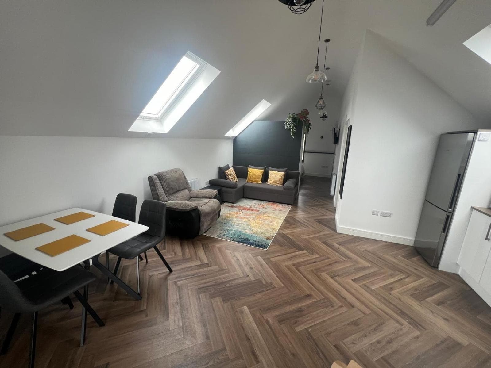 White House apartment, Staines upon Thames
