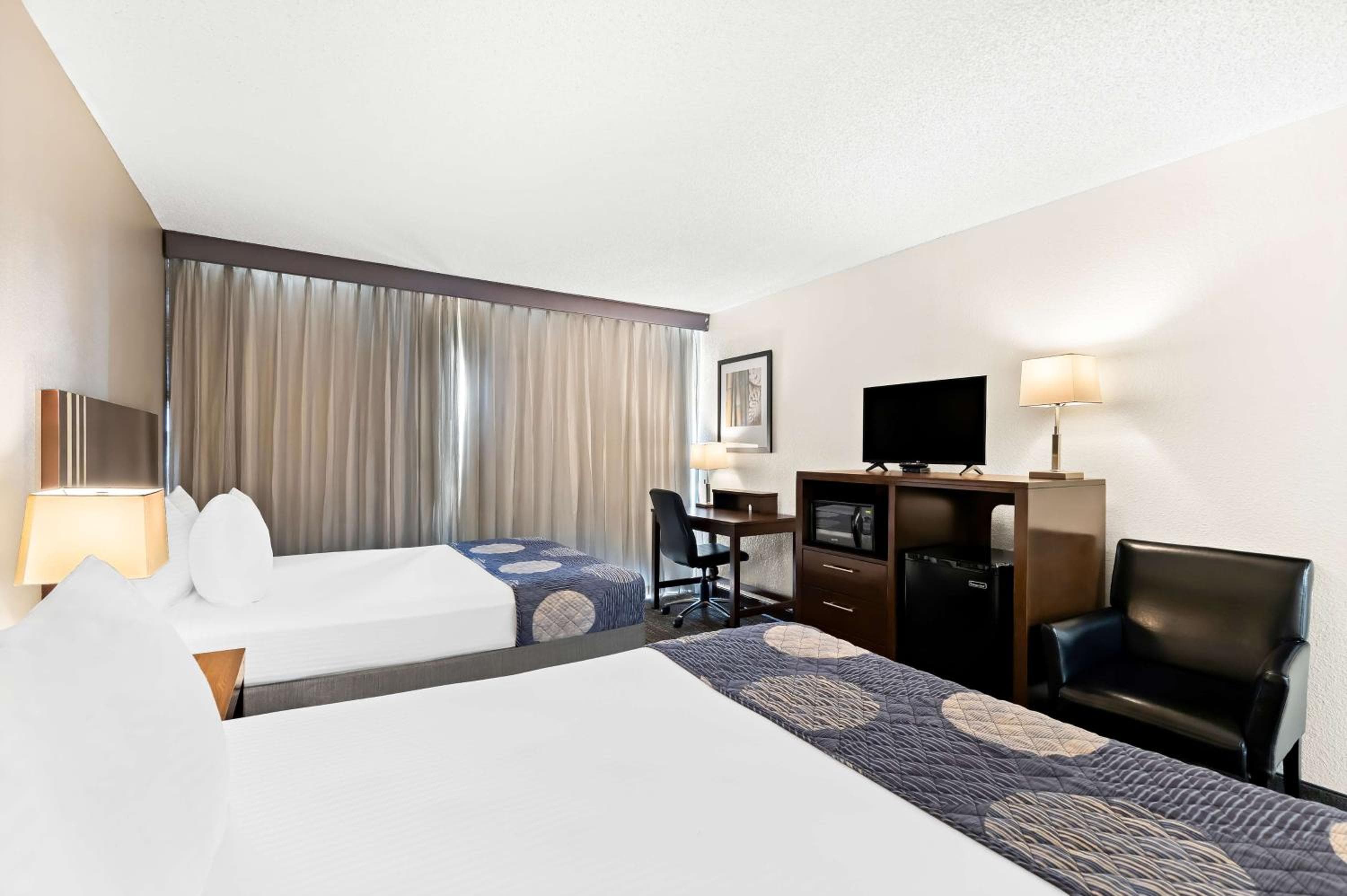 Best Western Yacht Harbor Hotel