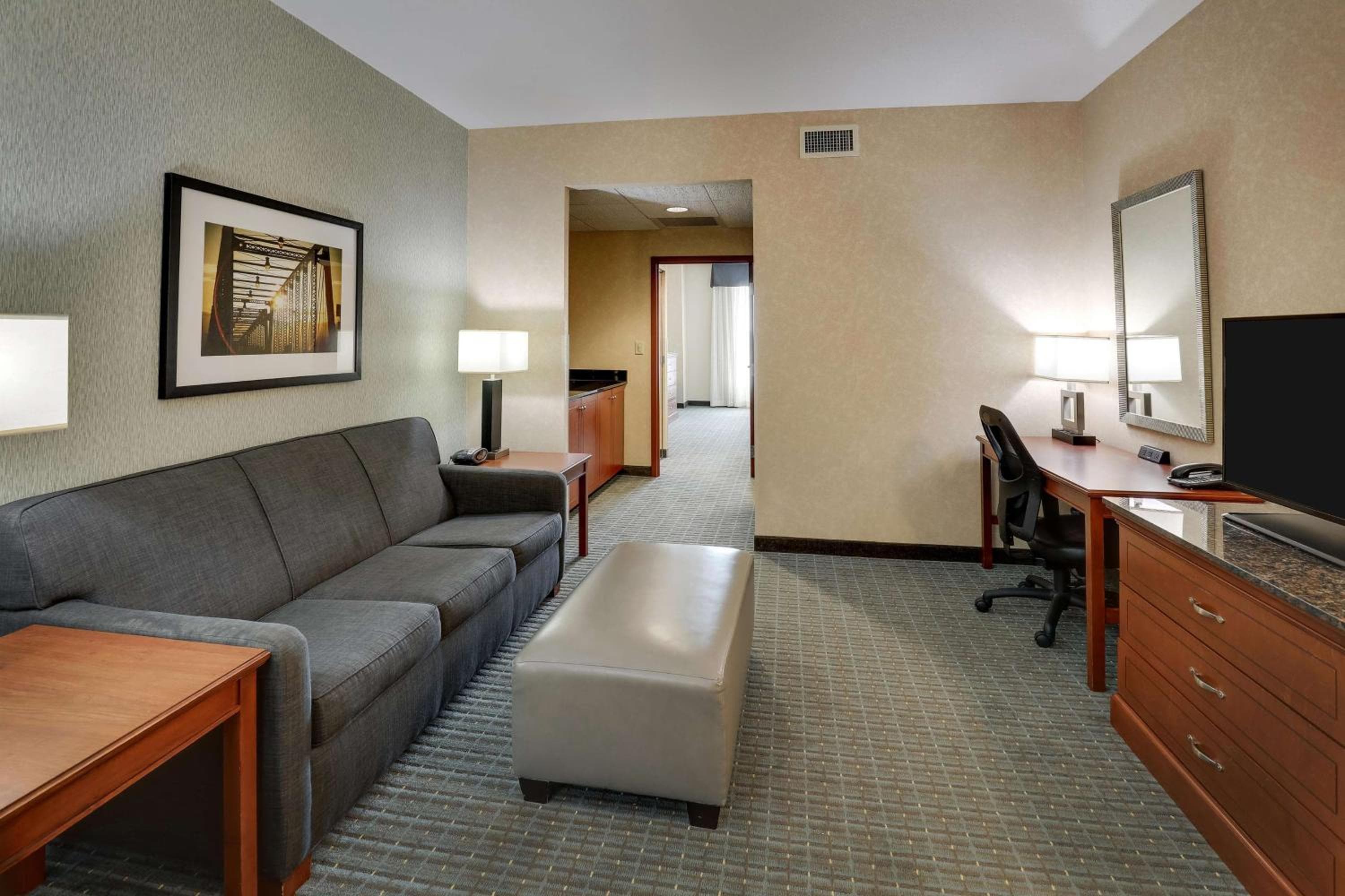 Drury Inn & Suites Grand Rapids
