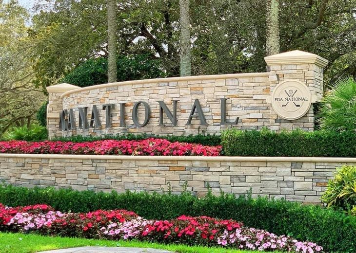 Family Retreat near Beach, Downtown and PGA