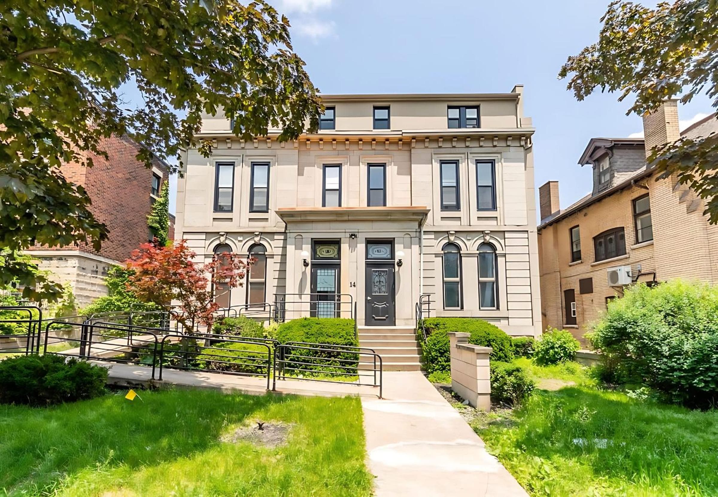 Apartment in the James South Area