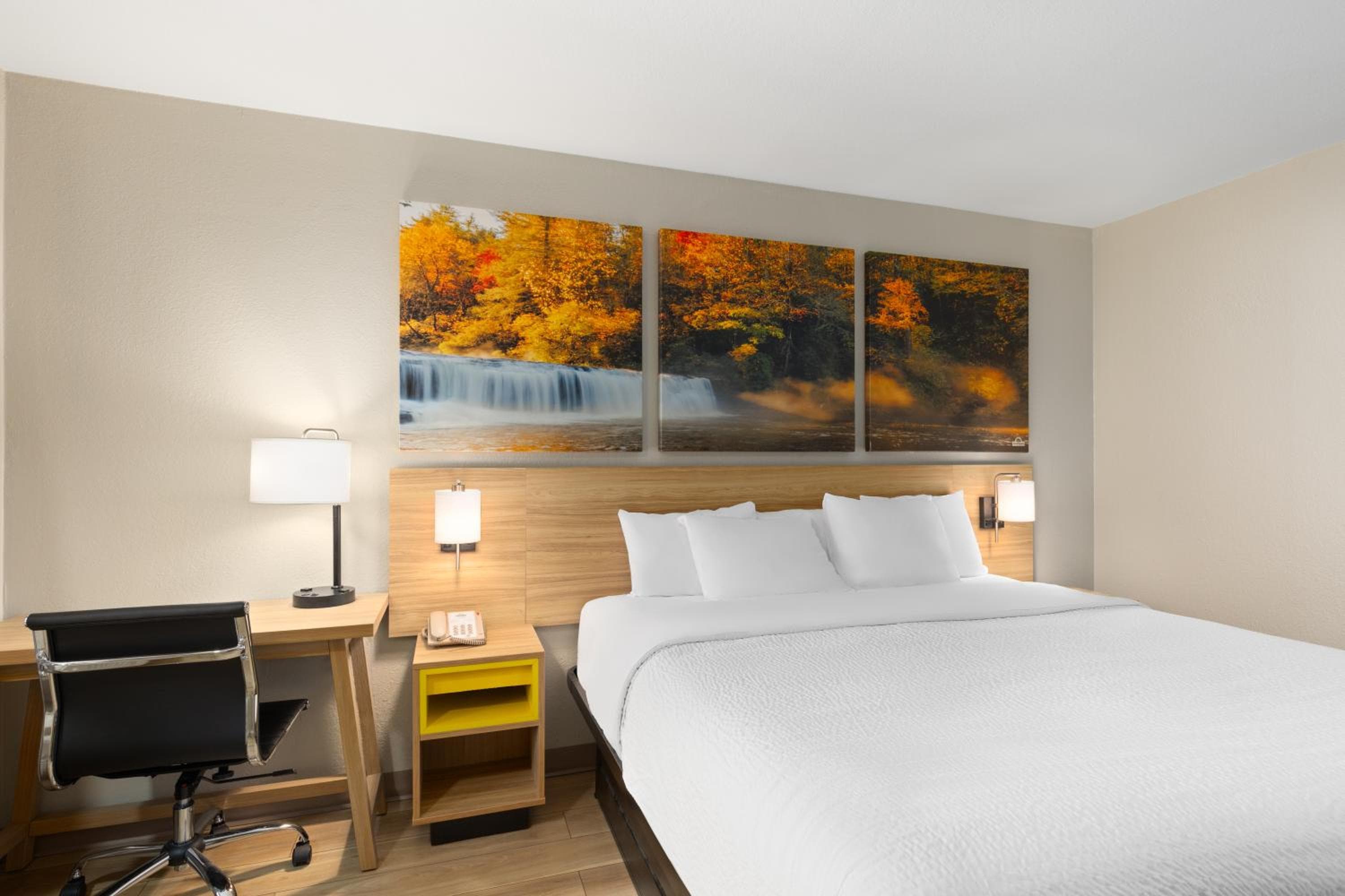 Days Inn by Wyndham Helen