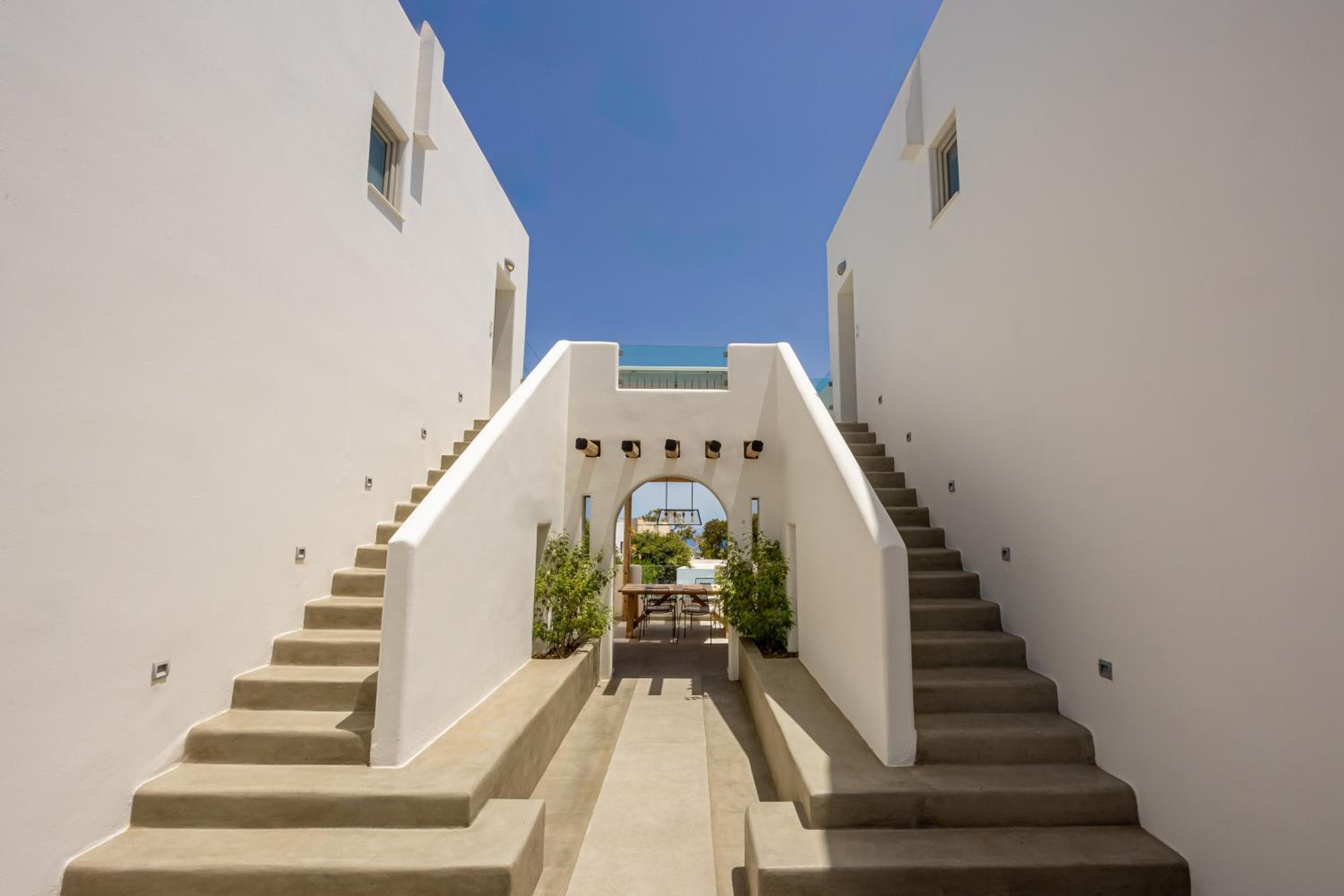 Altera Pars Suites