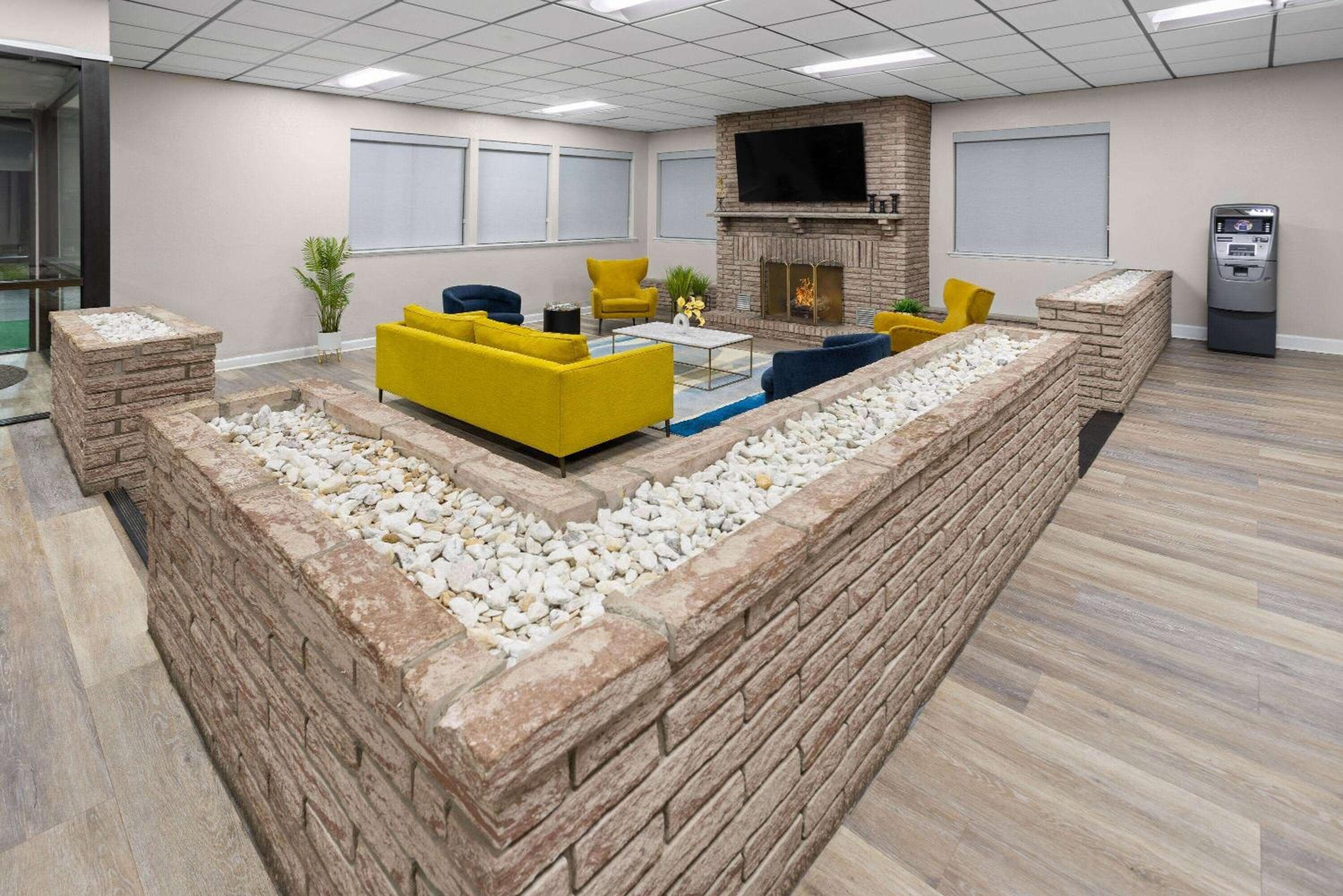 Super 8 by Wyndham Henrietta/Rochester Area