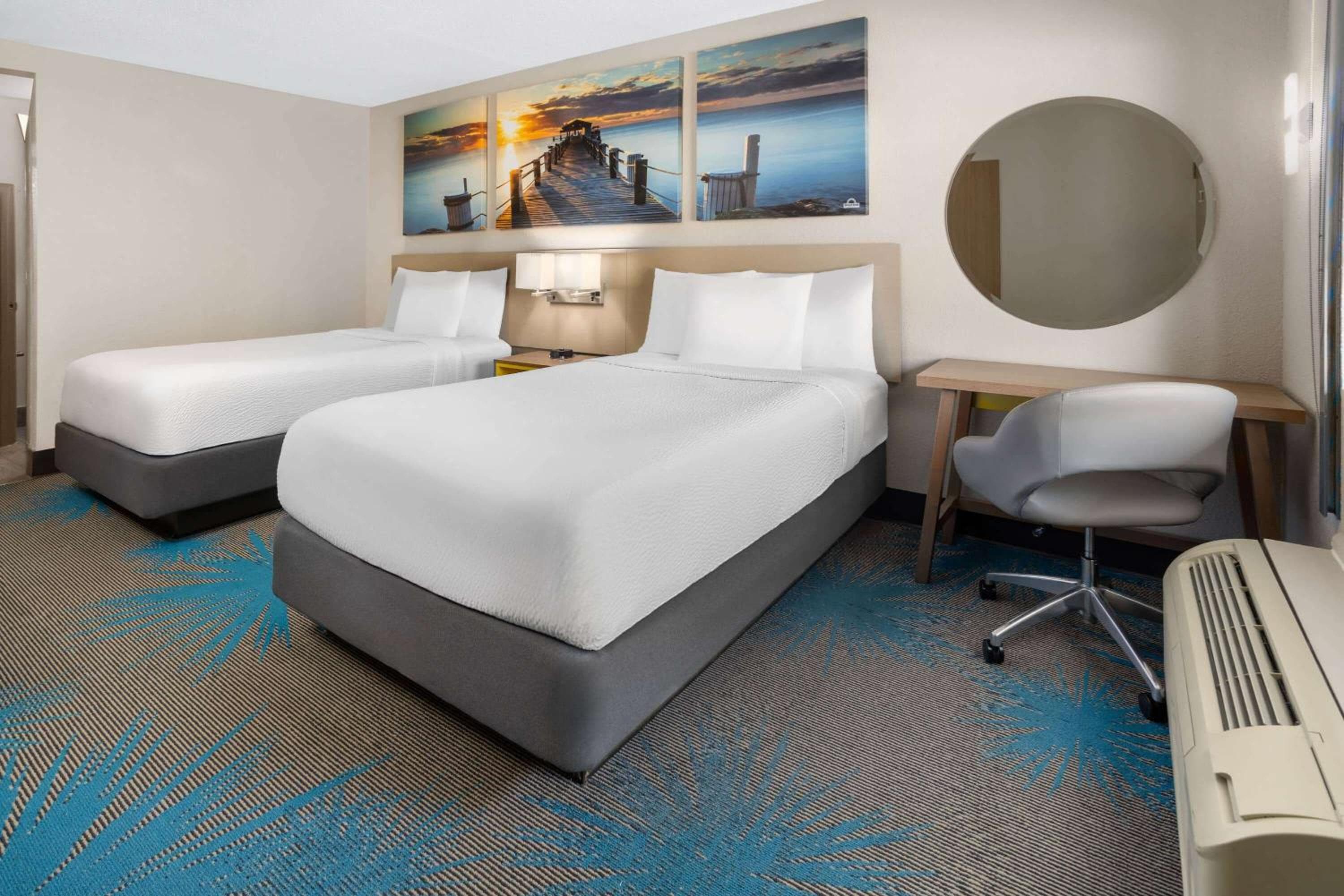 Days Inn by Wyndham Acworth