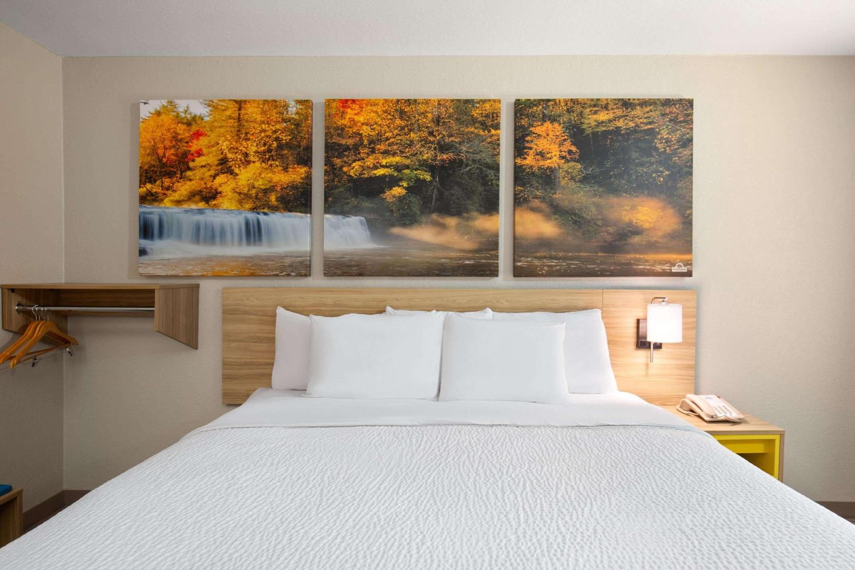Days Inn by Wyndham Helen