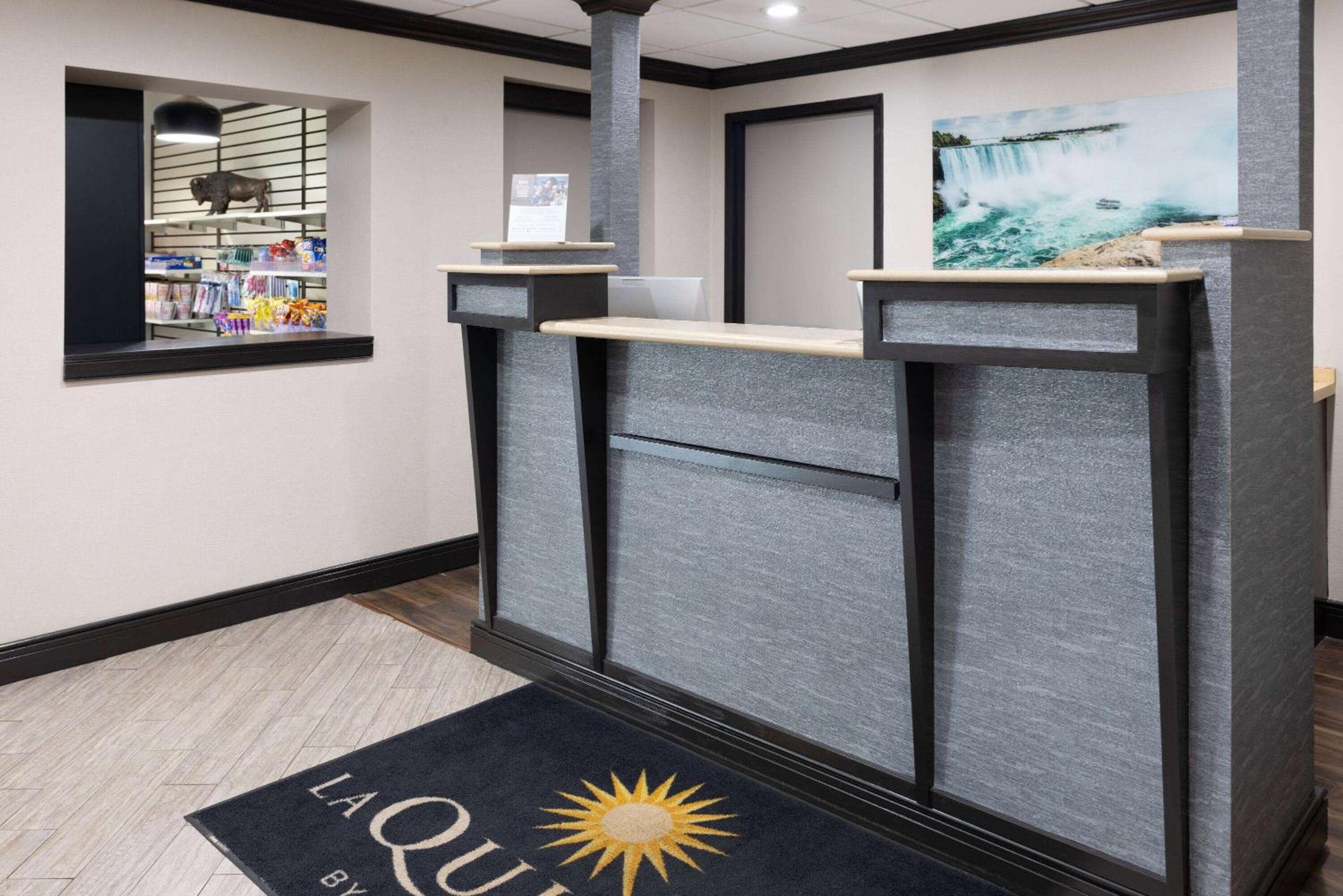 La Quinta Inn by Wyndham Buffalo Airport