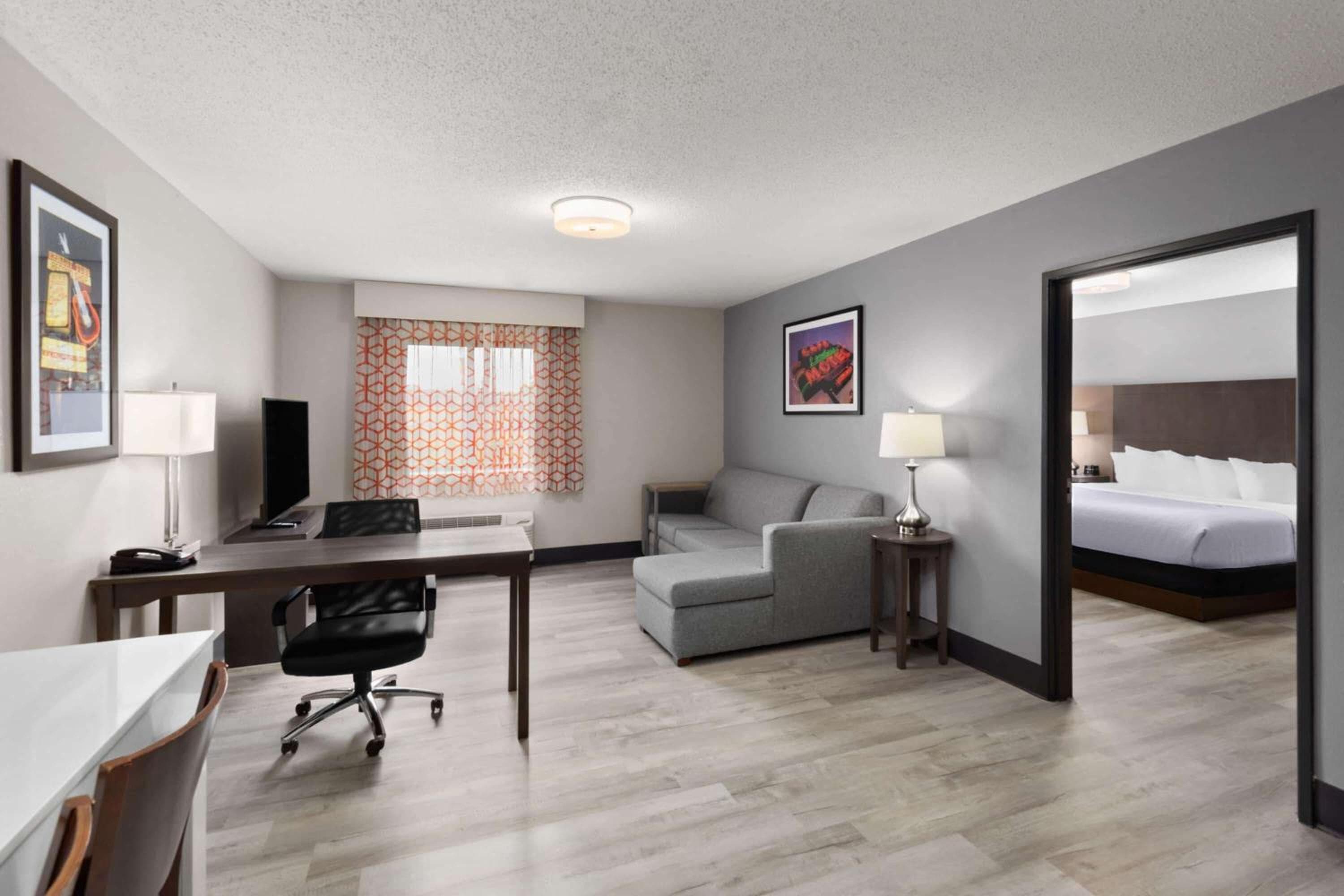 La Quinta by Wyndham Goodlettsville - Nashville
