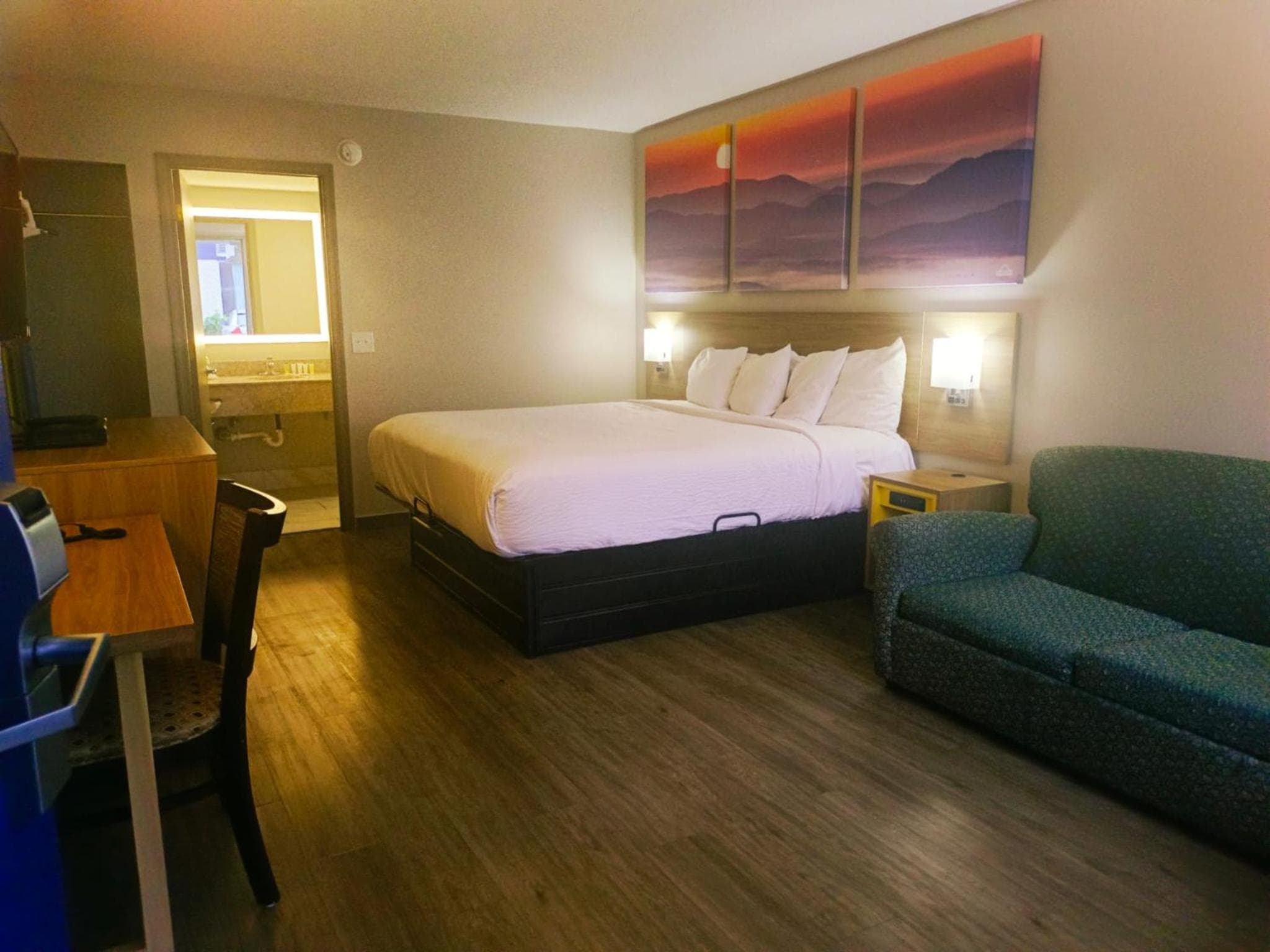 Days Inn by Wyndham Harrisonburg