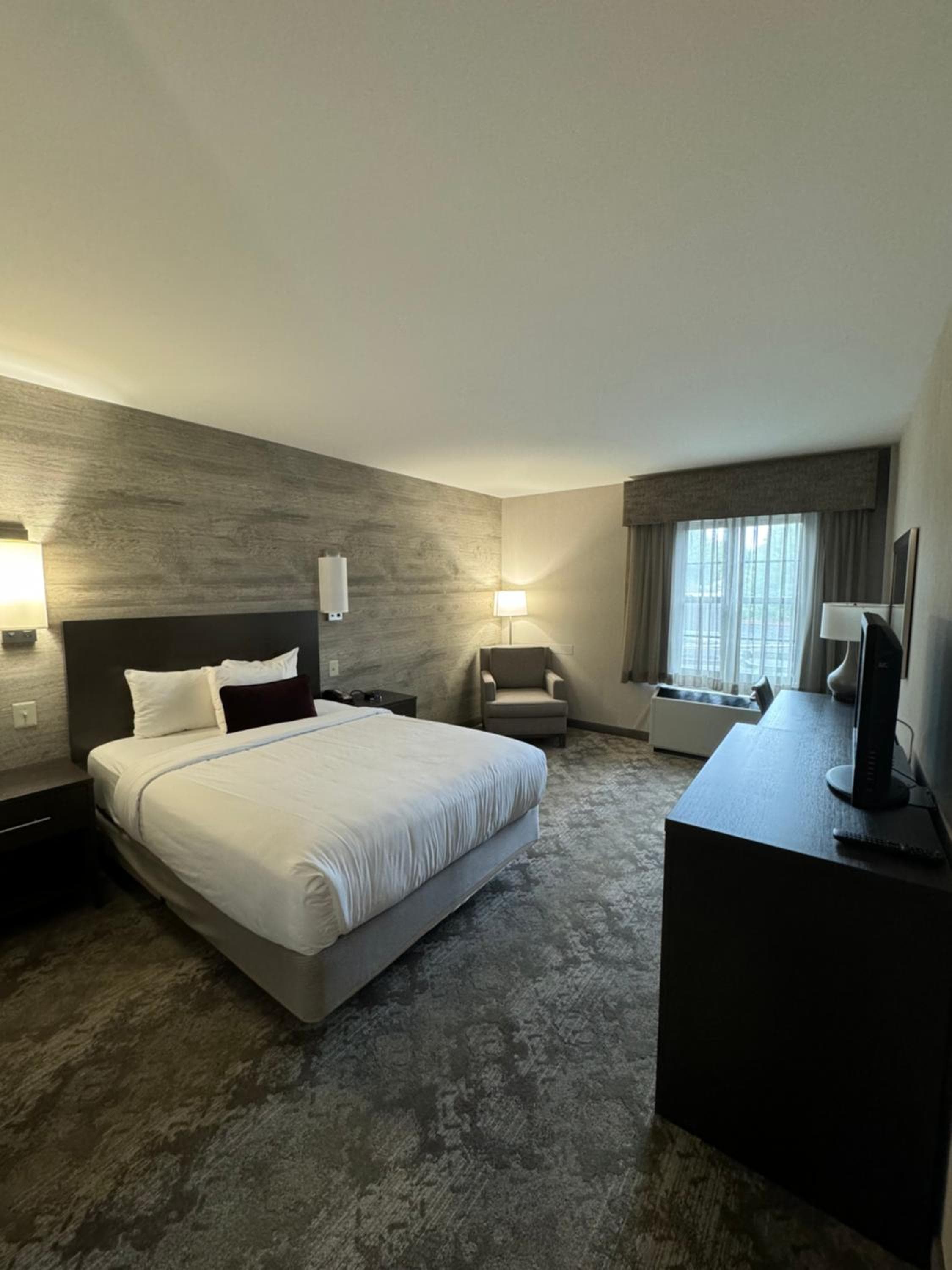 Normandy Farm Hotel & Conference Center