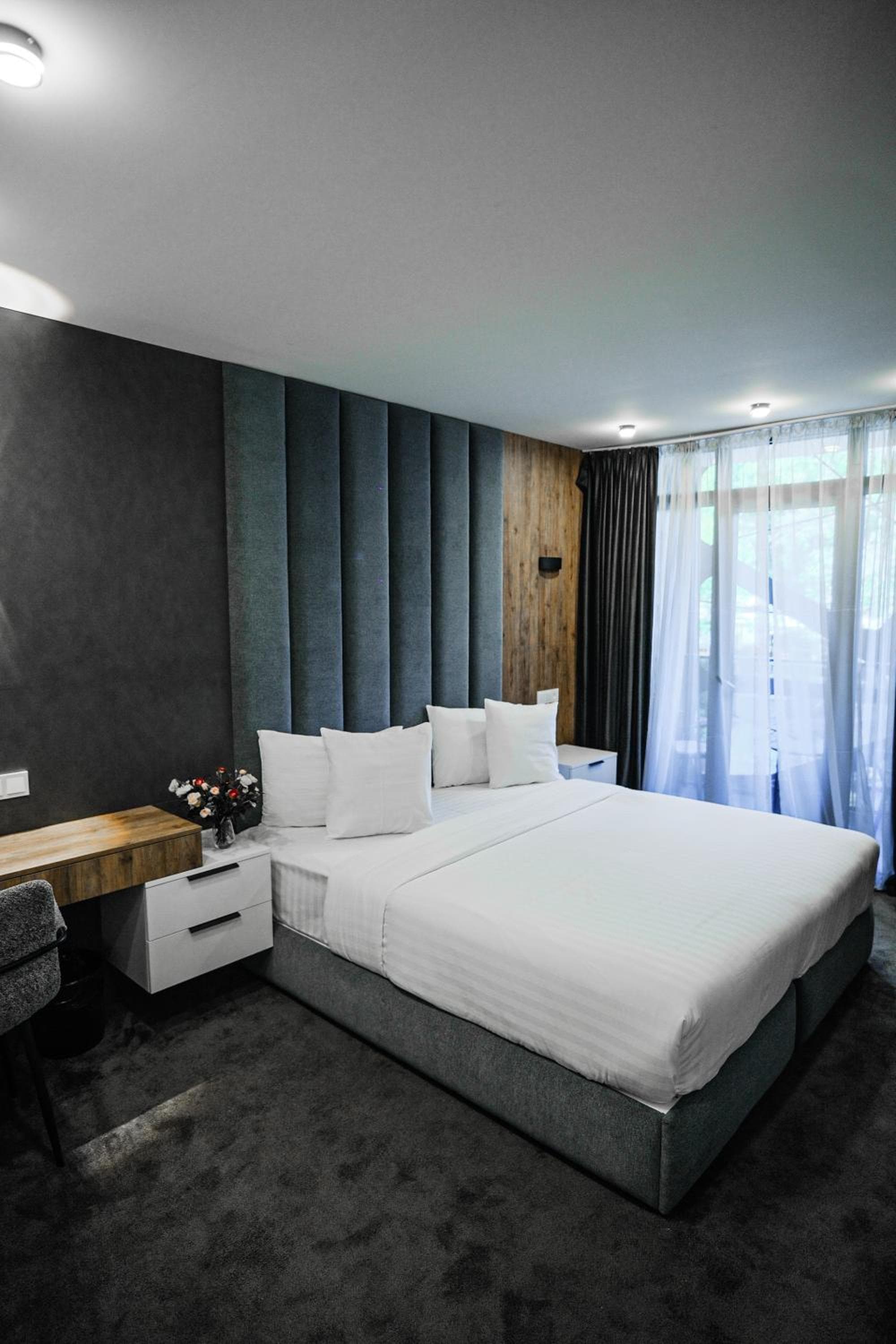London Hotel Yerevan