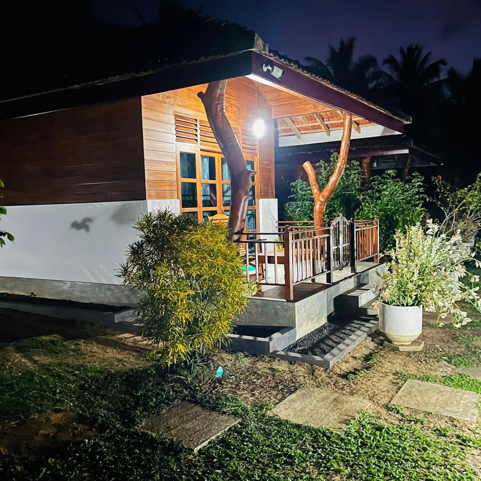 Hanguk Lanka Lagoon Villa