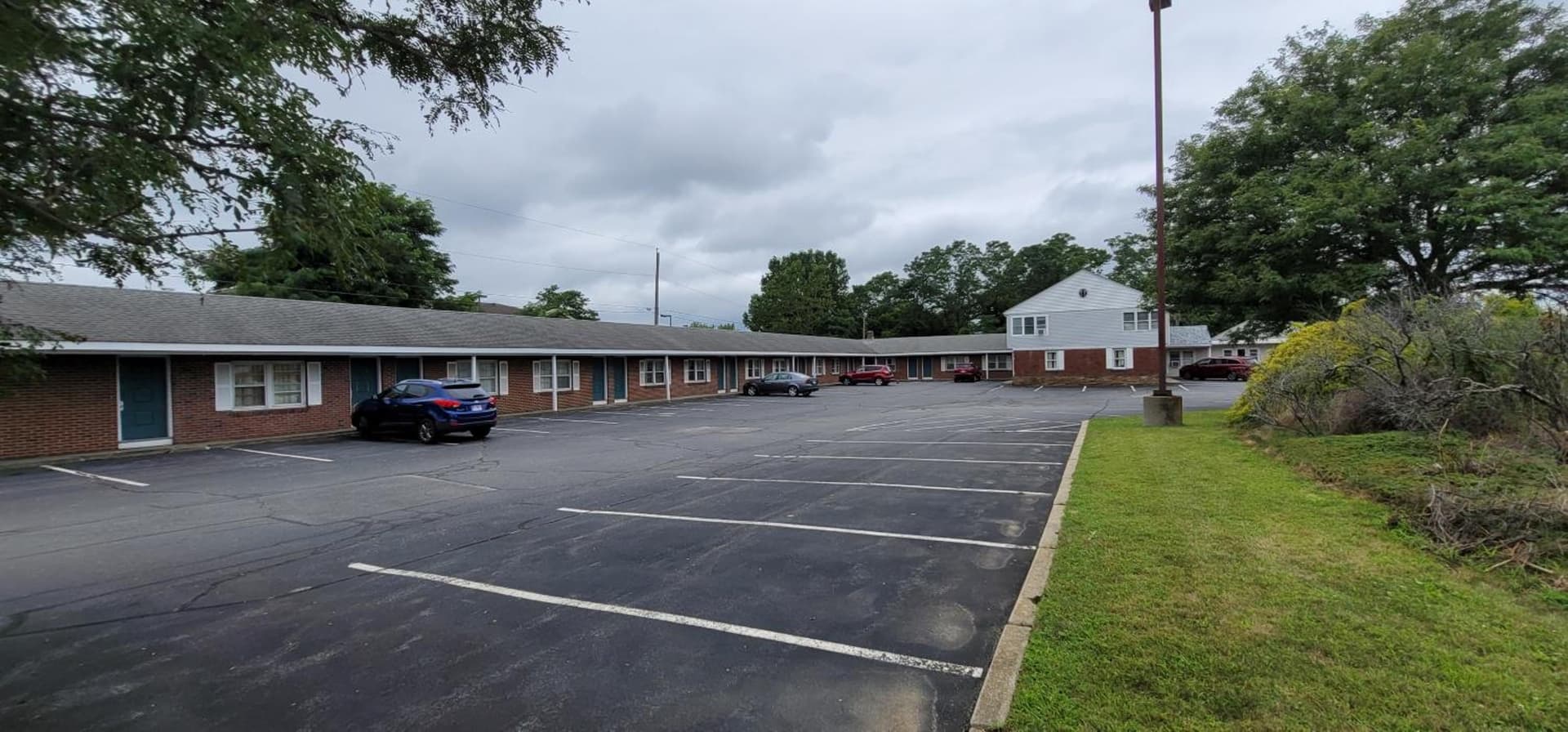 Town & Country Inn