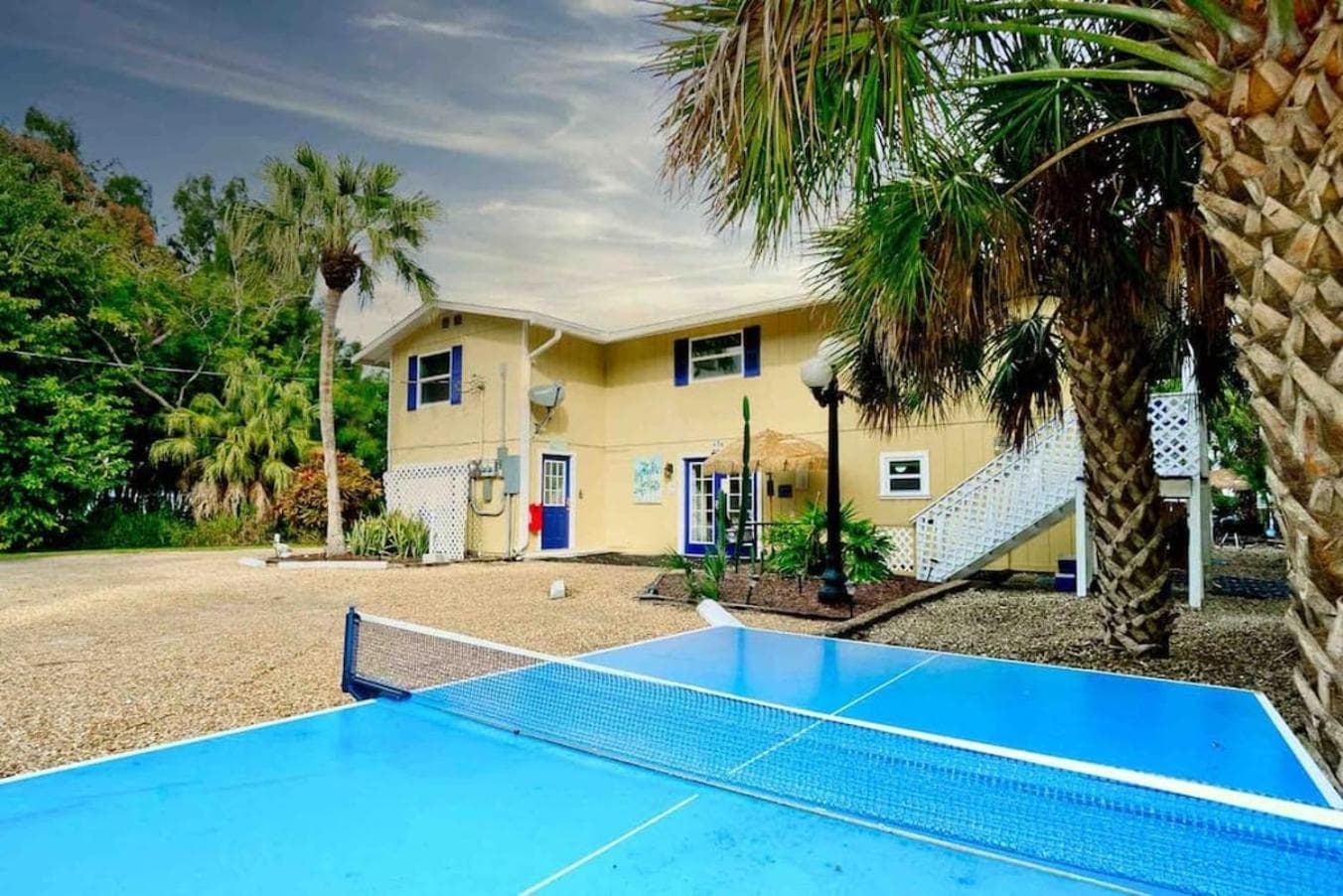 Waterfront "Paradise Bay" Wows Guests! Pool & Bay
