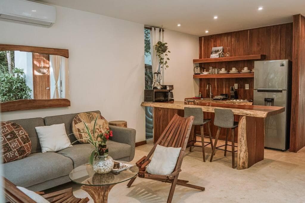 Private Jungle Villa with Full Kitchen & Pool Access