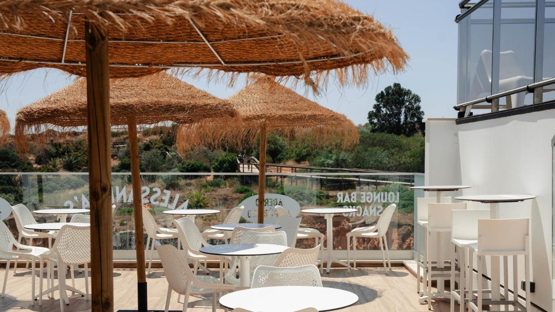 Carvi Beach Hotel
