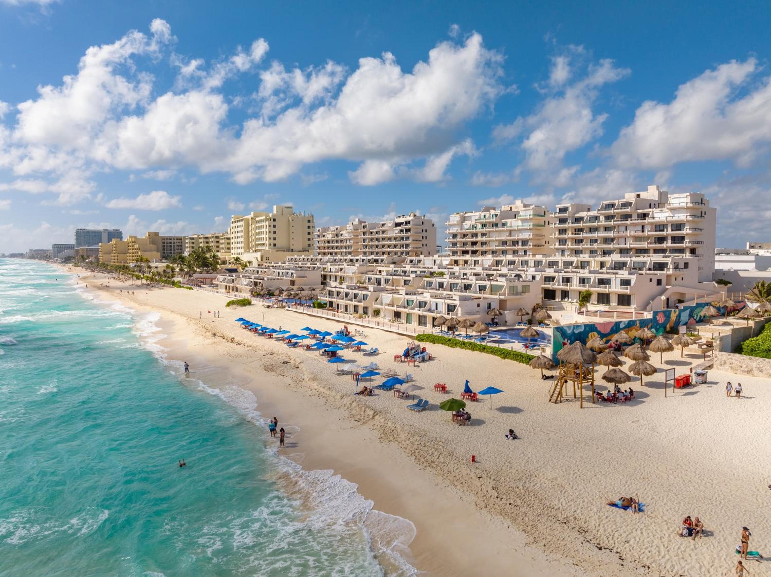 Sparkling Ocean View in Cancun