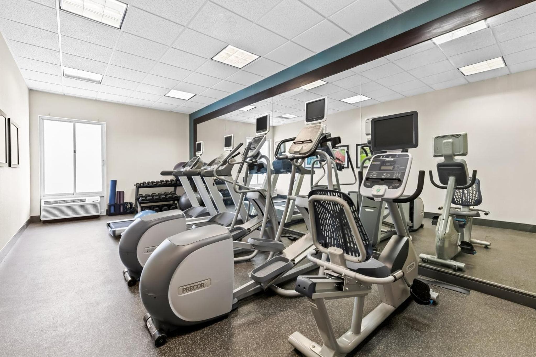 Holiday Inn Express Nashville-Hendersonville by IHG