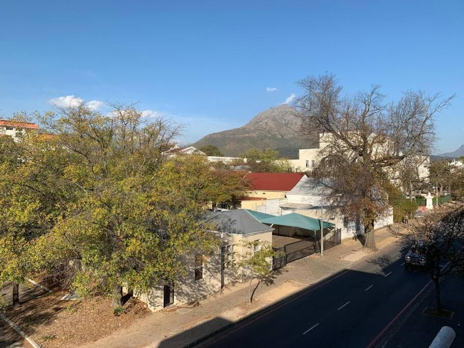 Escape to 205 in Stellenbosch central-free parking