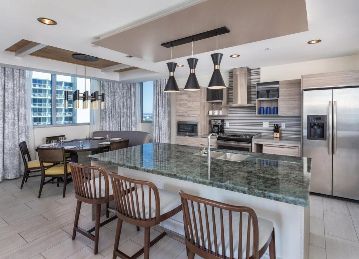 Beautiful Resort in Clearwater Beach - 2BD