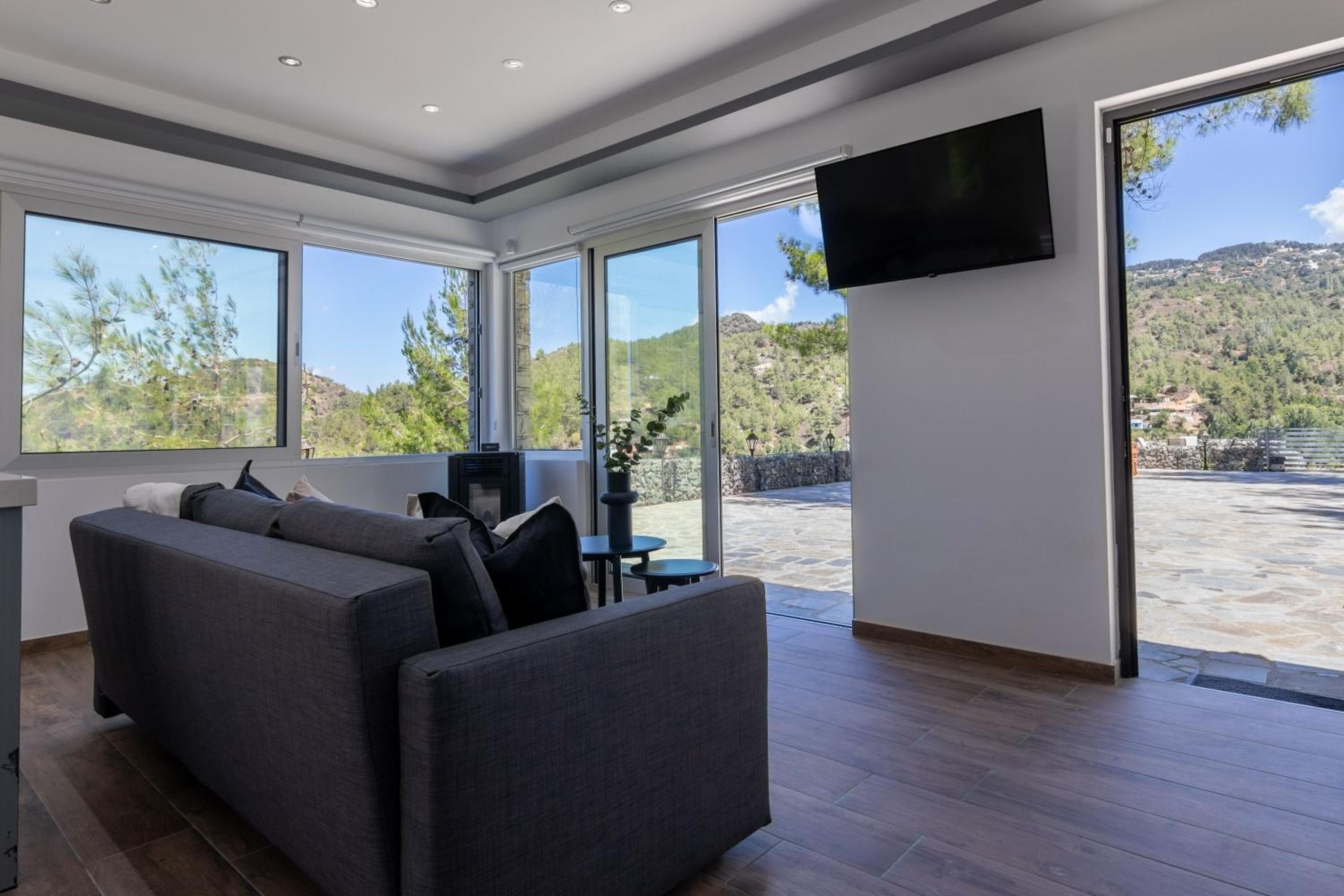 Phaedrus Living Palaiomylos Forest Residence