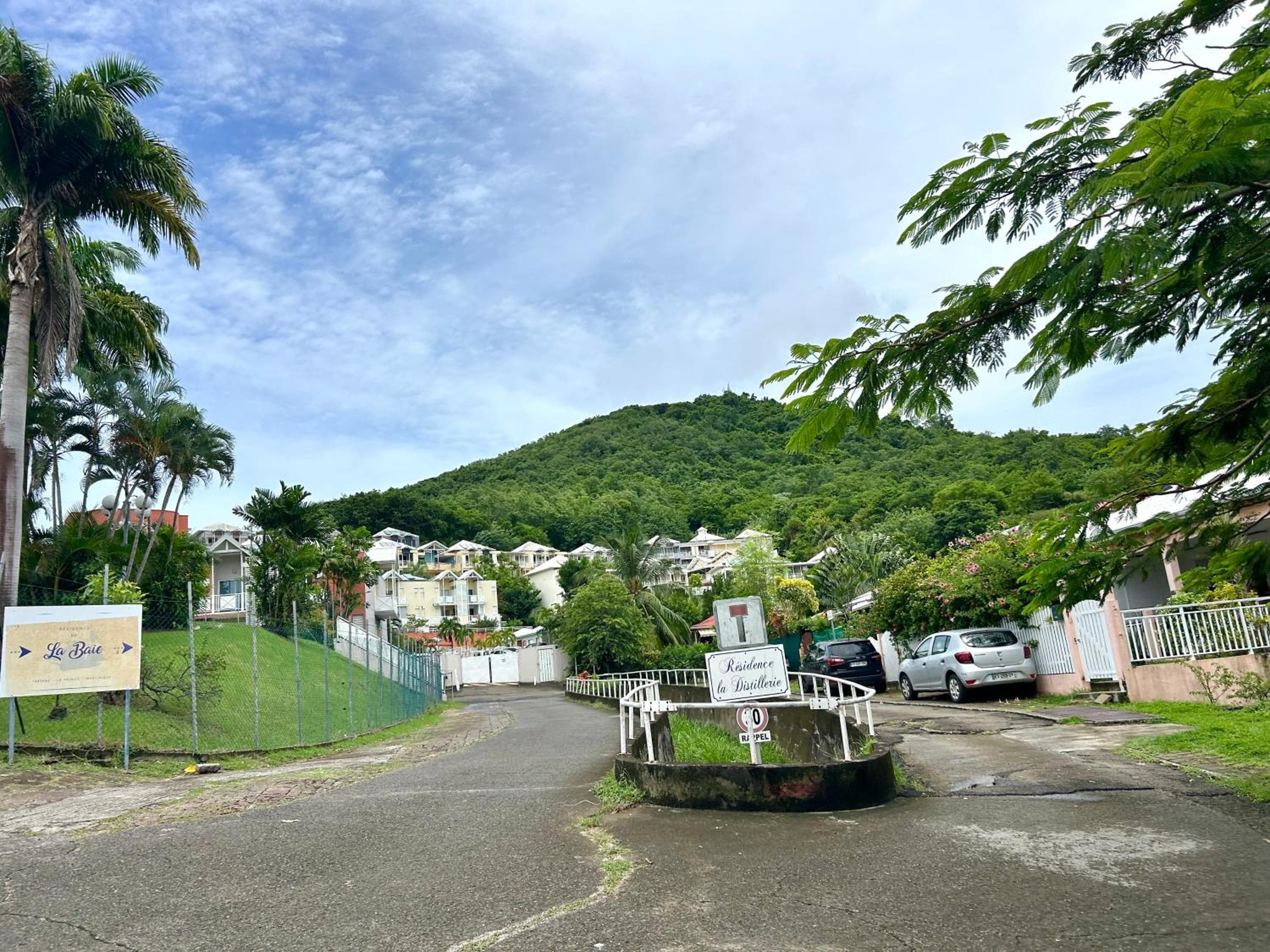 Studio sunshine vue mer et piscine