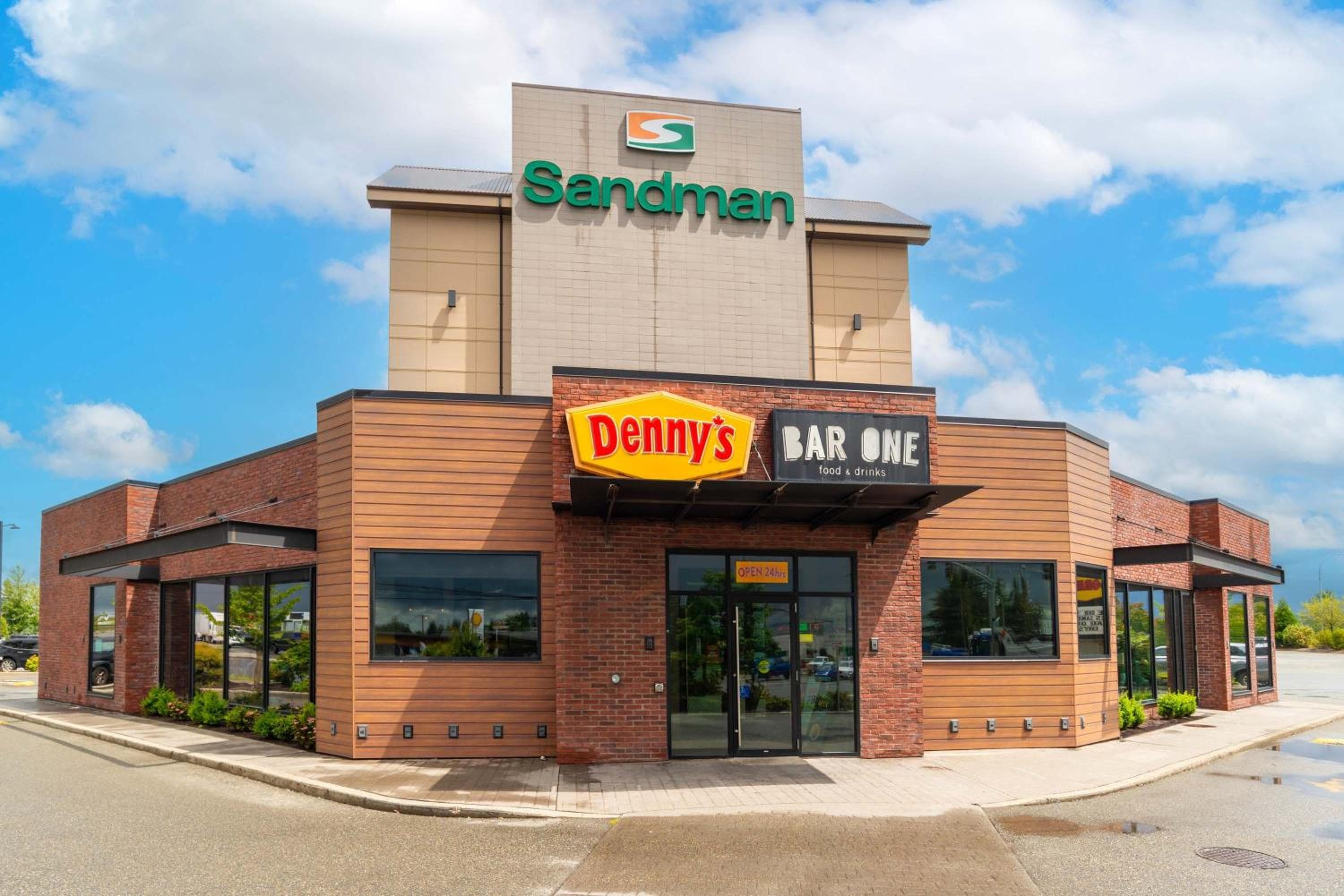 Sandman Hotel Abbotsford Airport