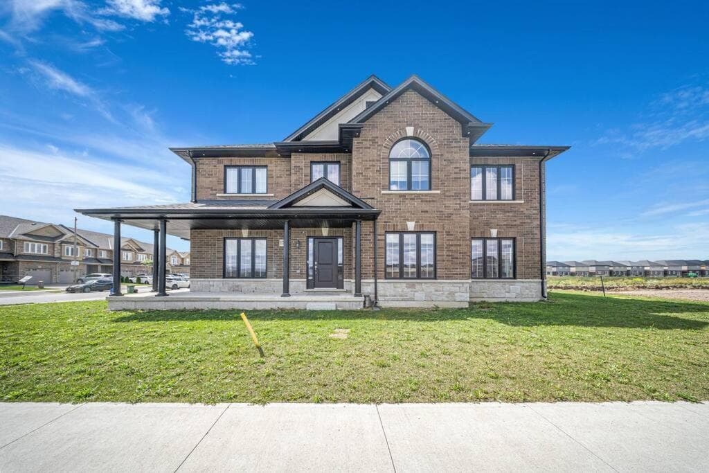 Lavish Home on Hamilton Mountain