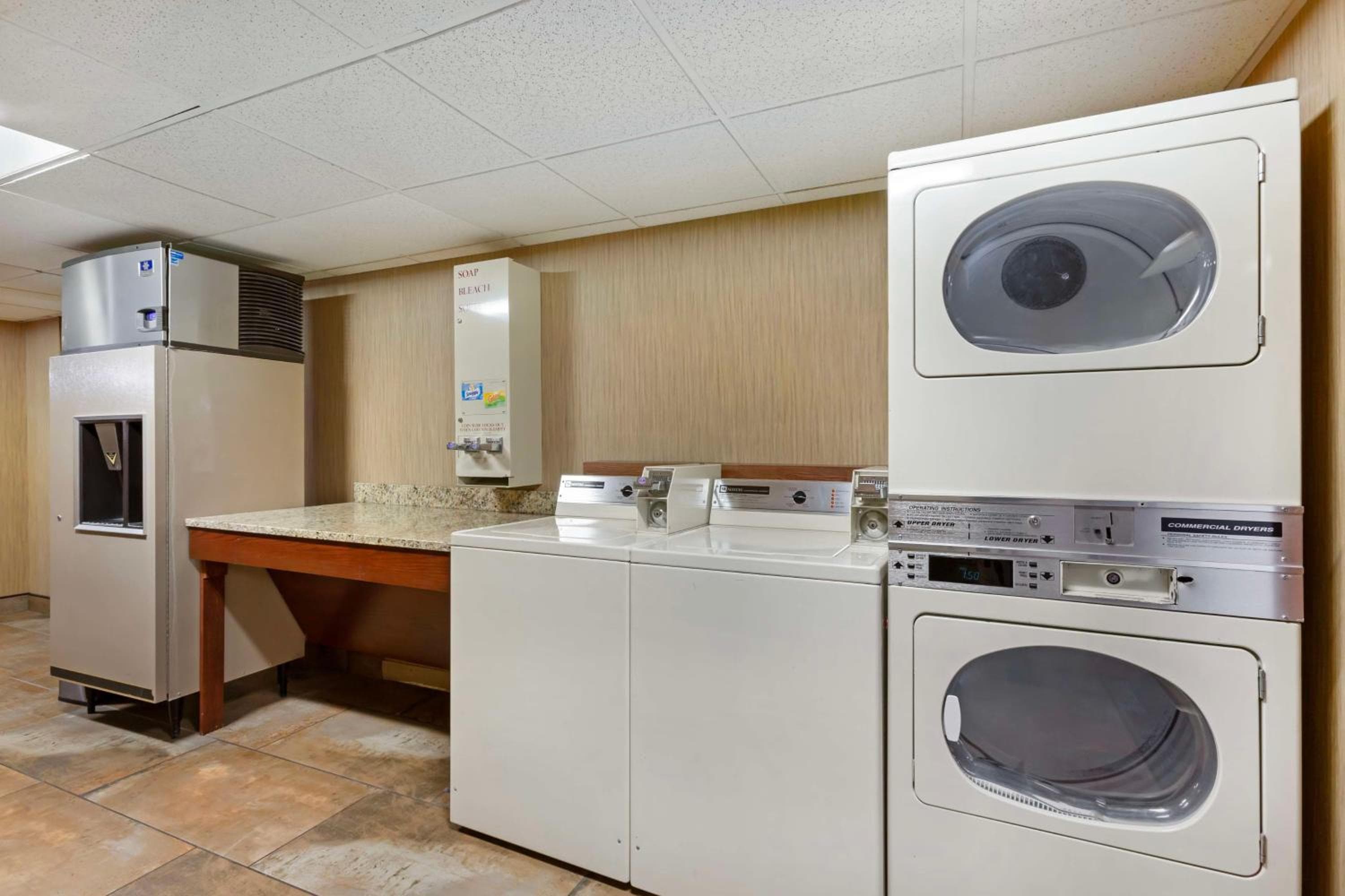 Best Western Plus GranTree Inn
