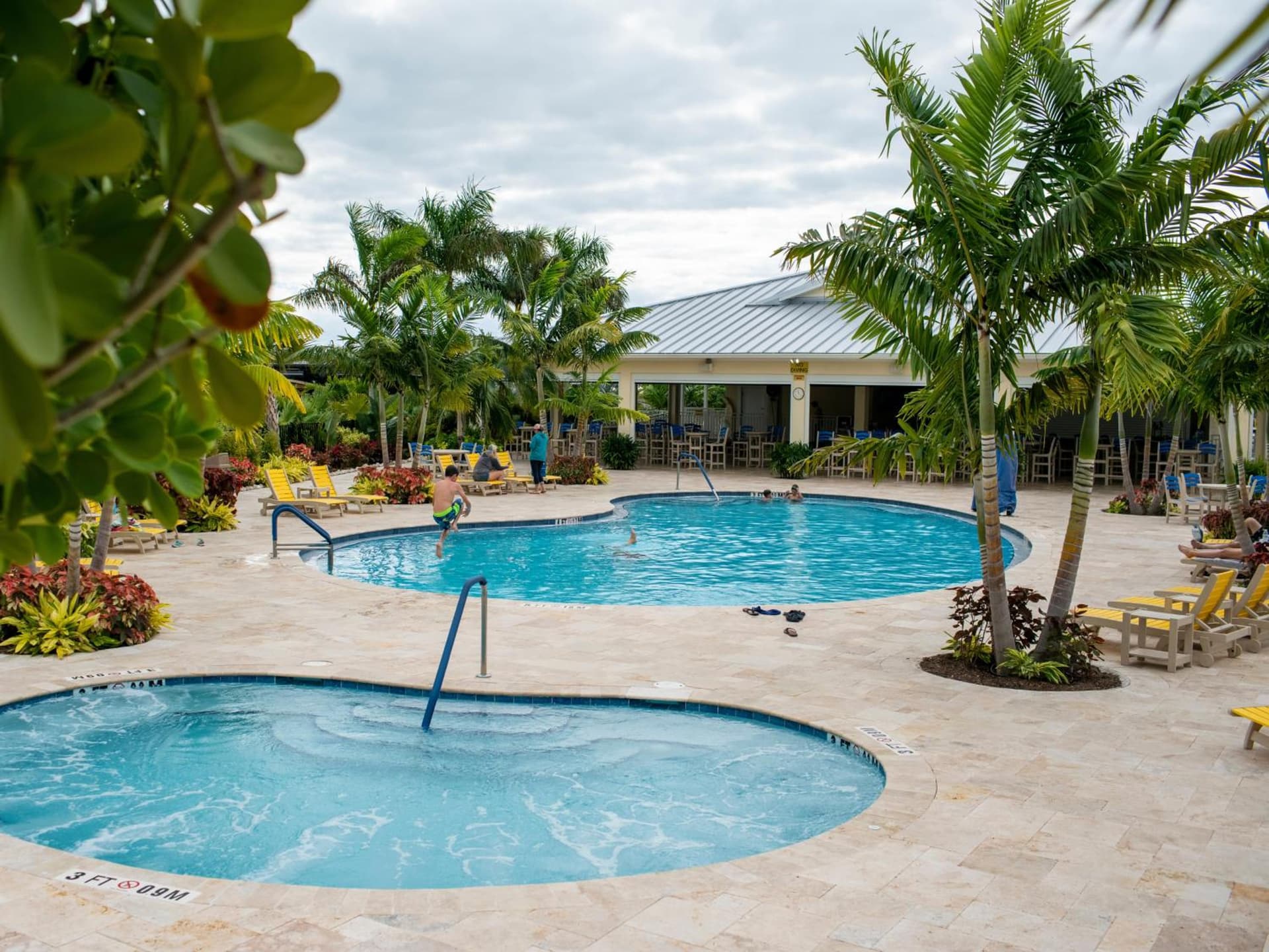 Sugarloaf Key Hotel at KOA Resort