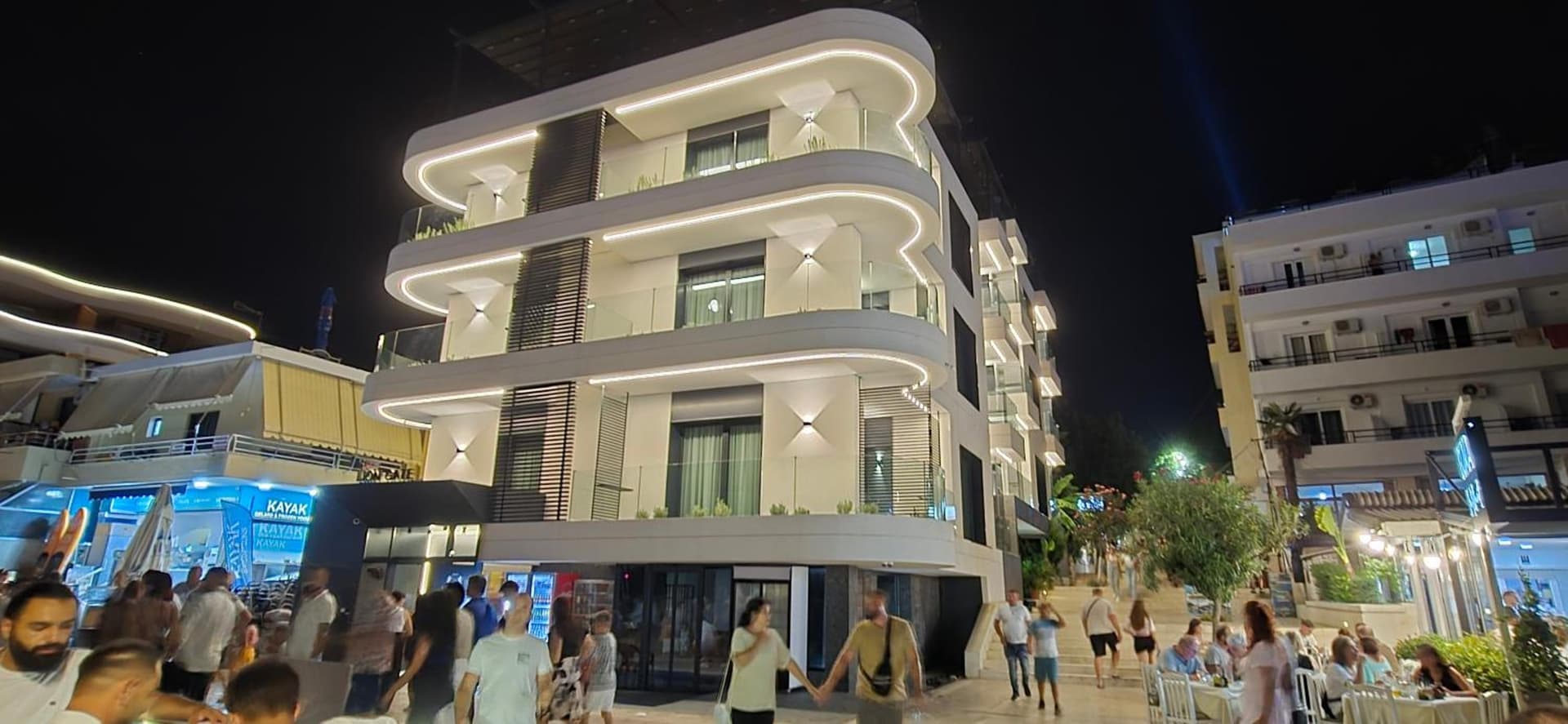 Lion Gate Hotel