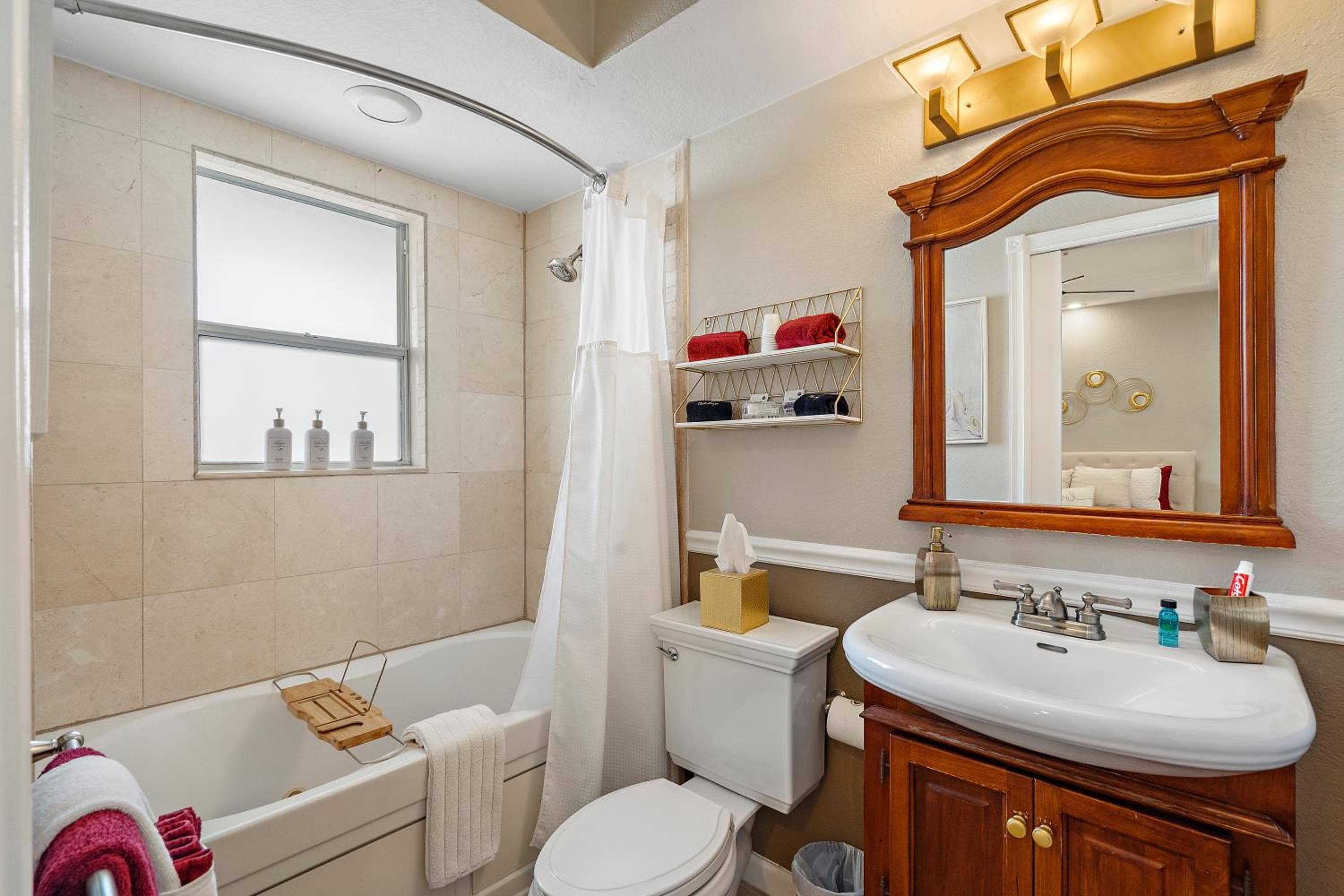 Romance in the City 1 Bdrm Studio in Downtown St Pete