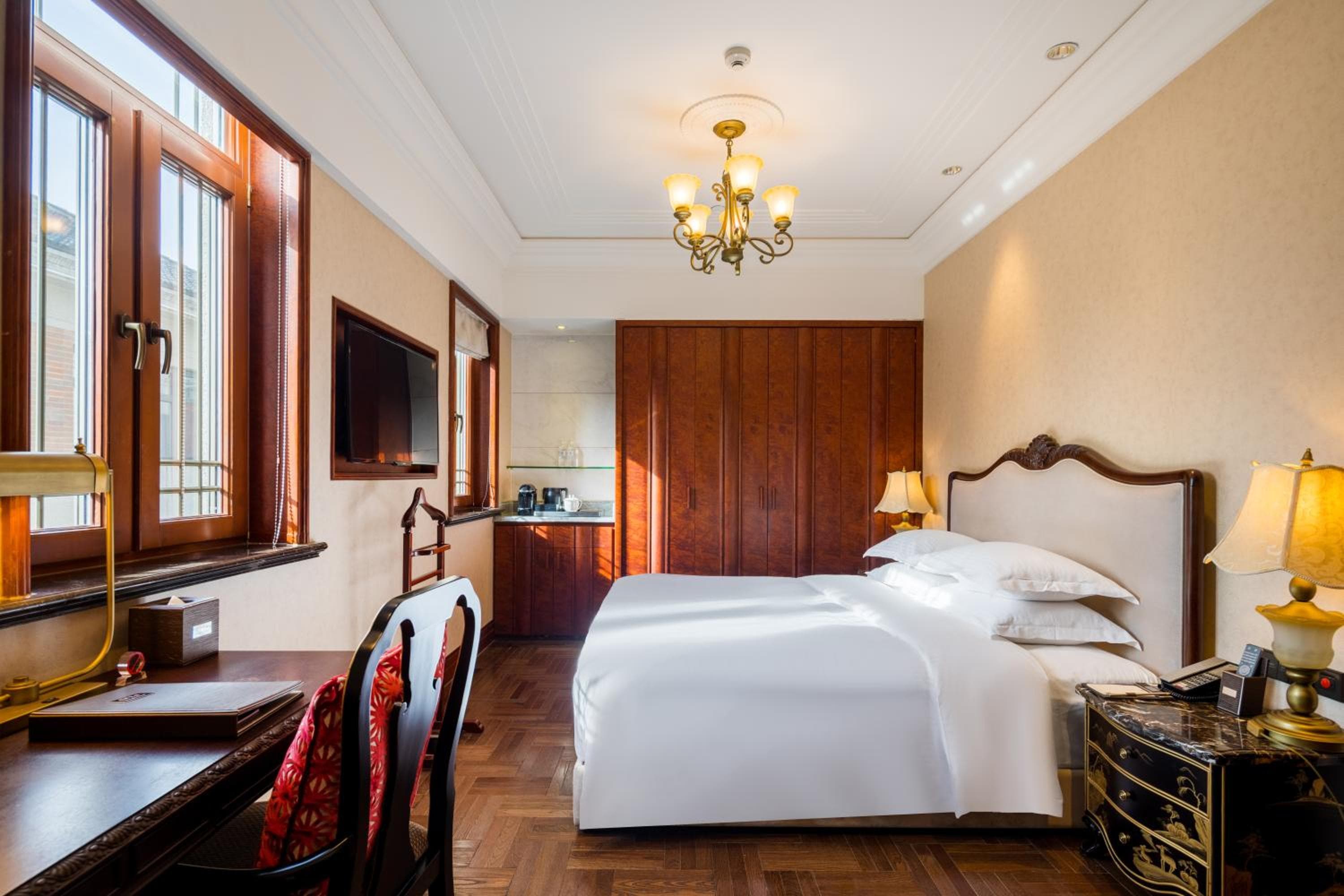 Shanghai Donghu Hotel - Shanghai Style Garden House