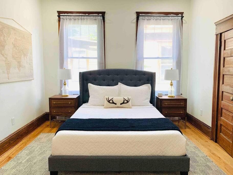 Be A Nomad - Close to Downtown - Top