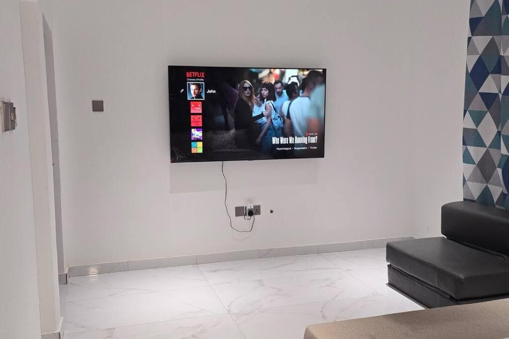 Private Modern 2-bedroom Home