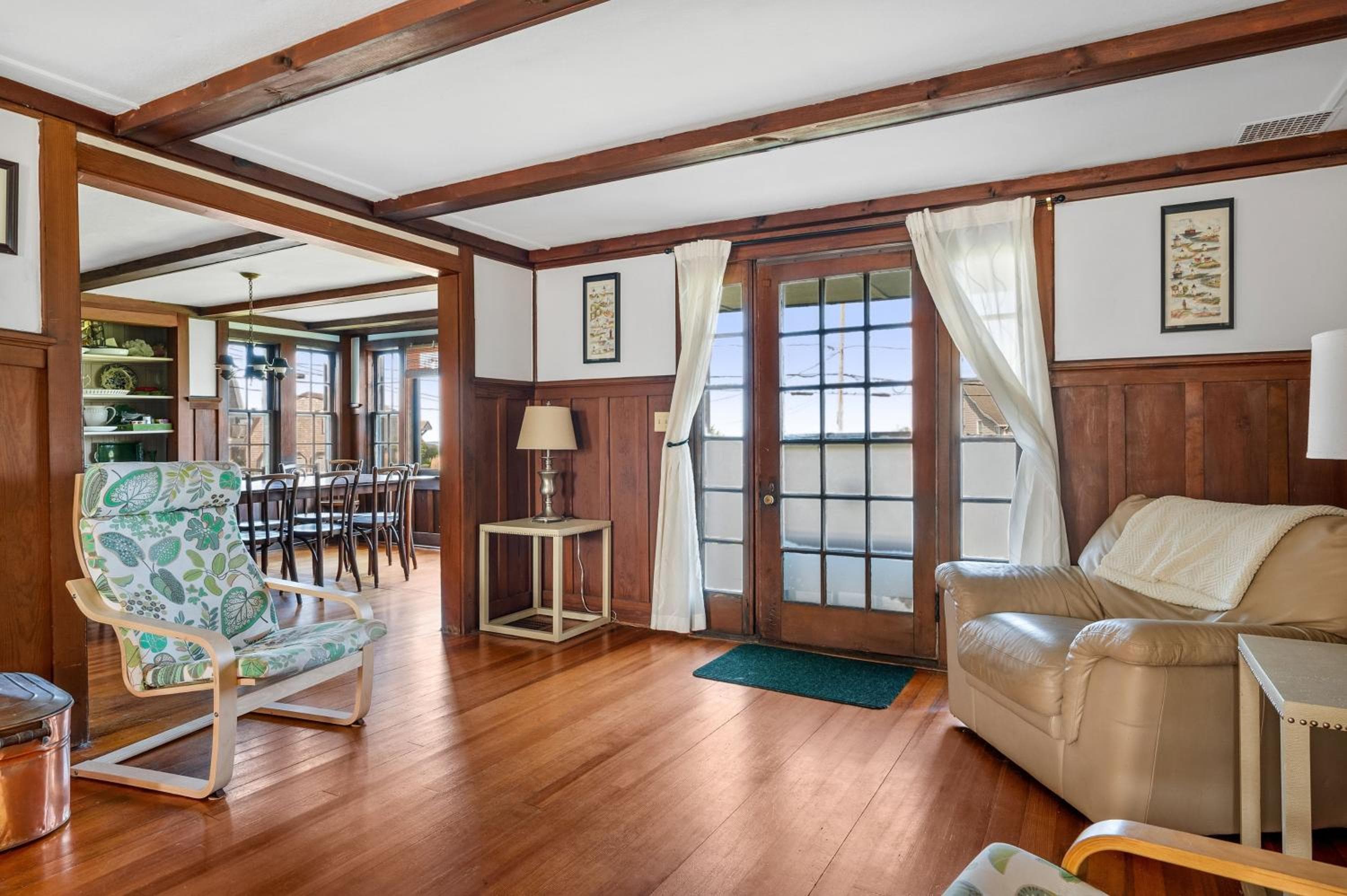 Family-Friendly Sagamore Beach Cottage Escape