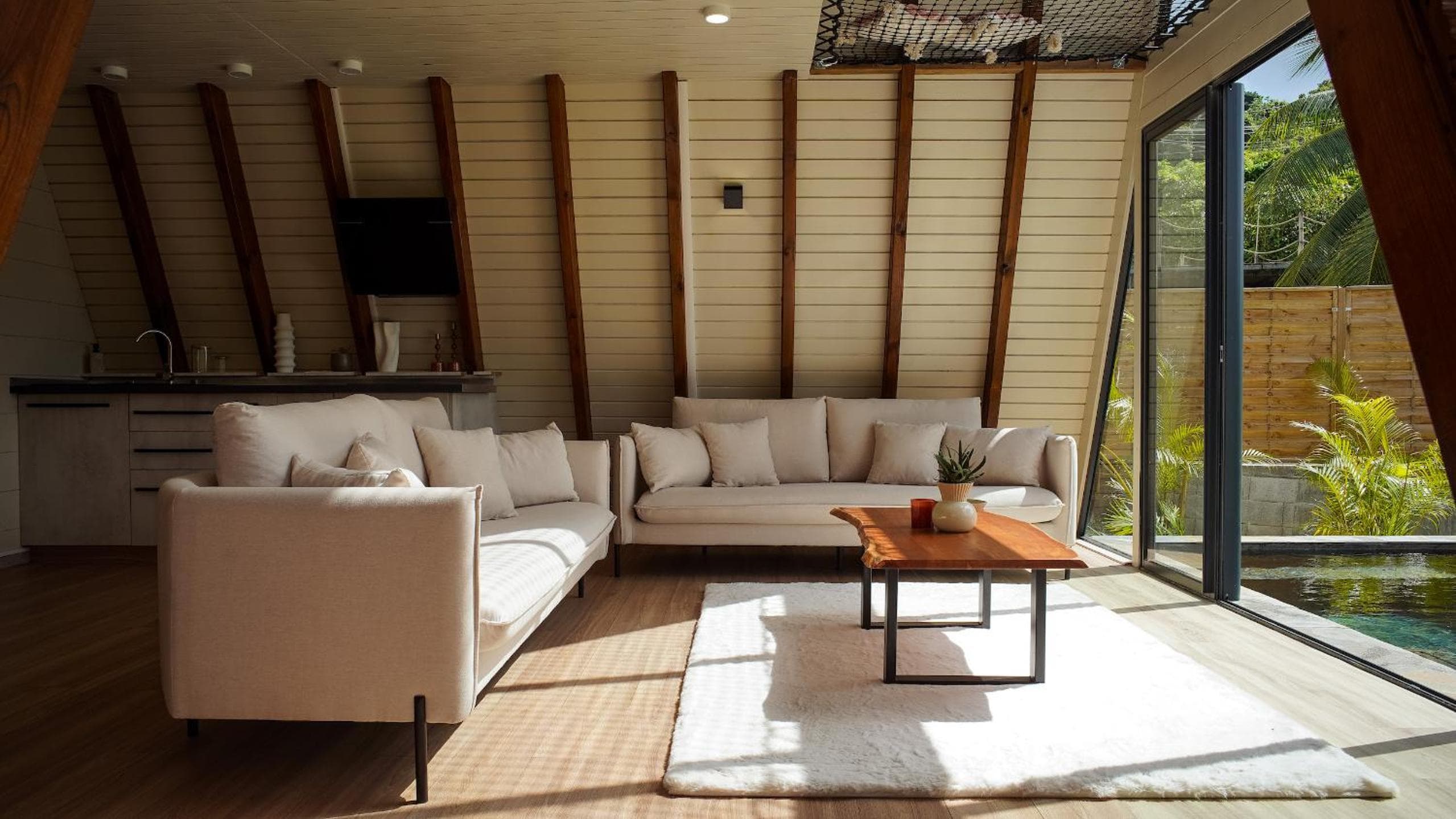 Mini Villa ATIKA Luxe Tropical pour Deux