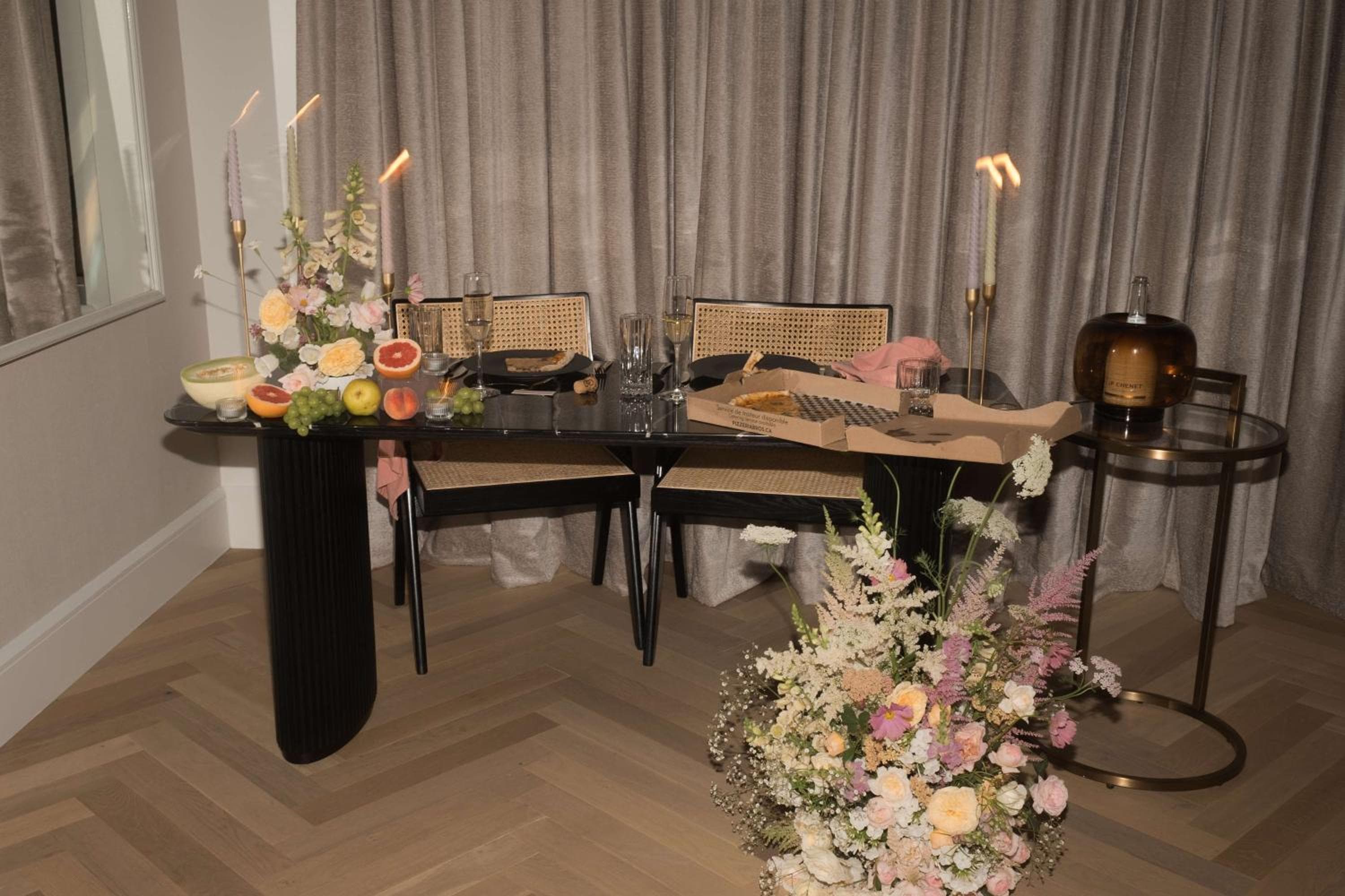 Vogue Hotel Montreal Downtown, Curio Collection by Hilton