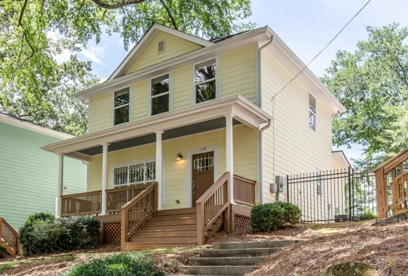 Cozy Cottage - Walk to Campus, Stadium, Downtown