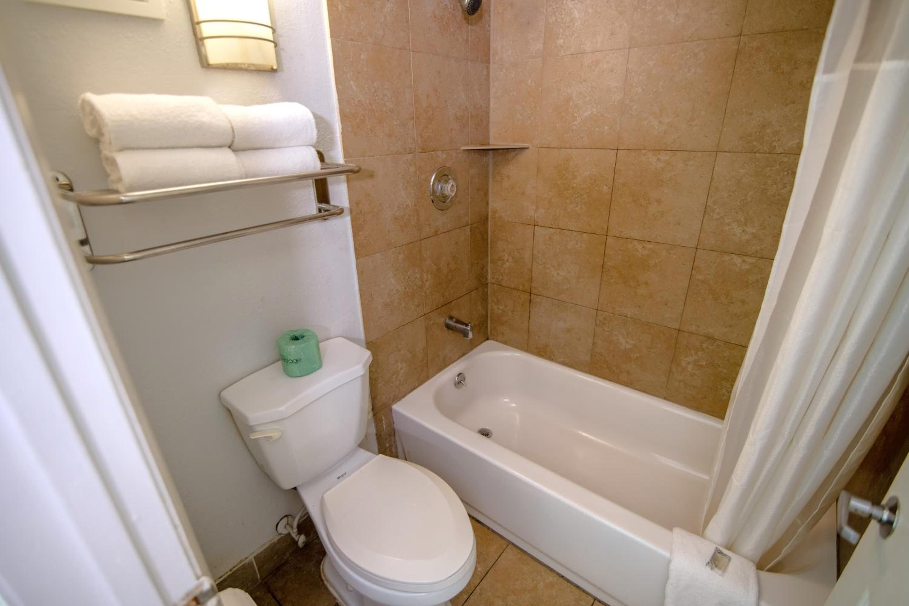 Masters Inn Tucker