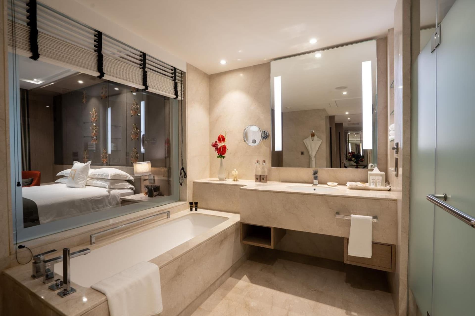 Sheraton New Delhi Hotel
